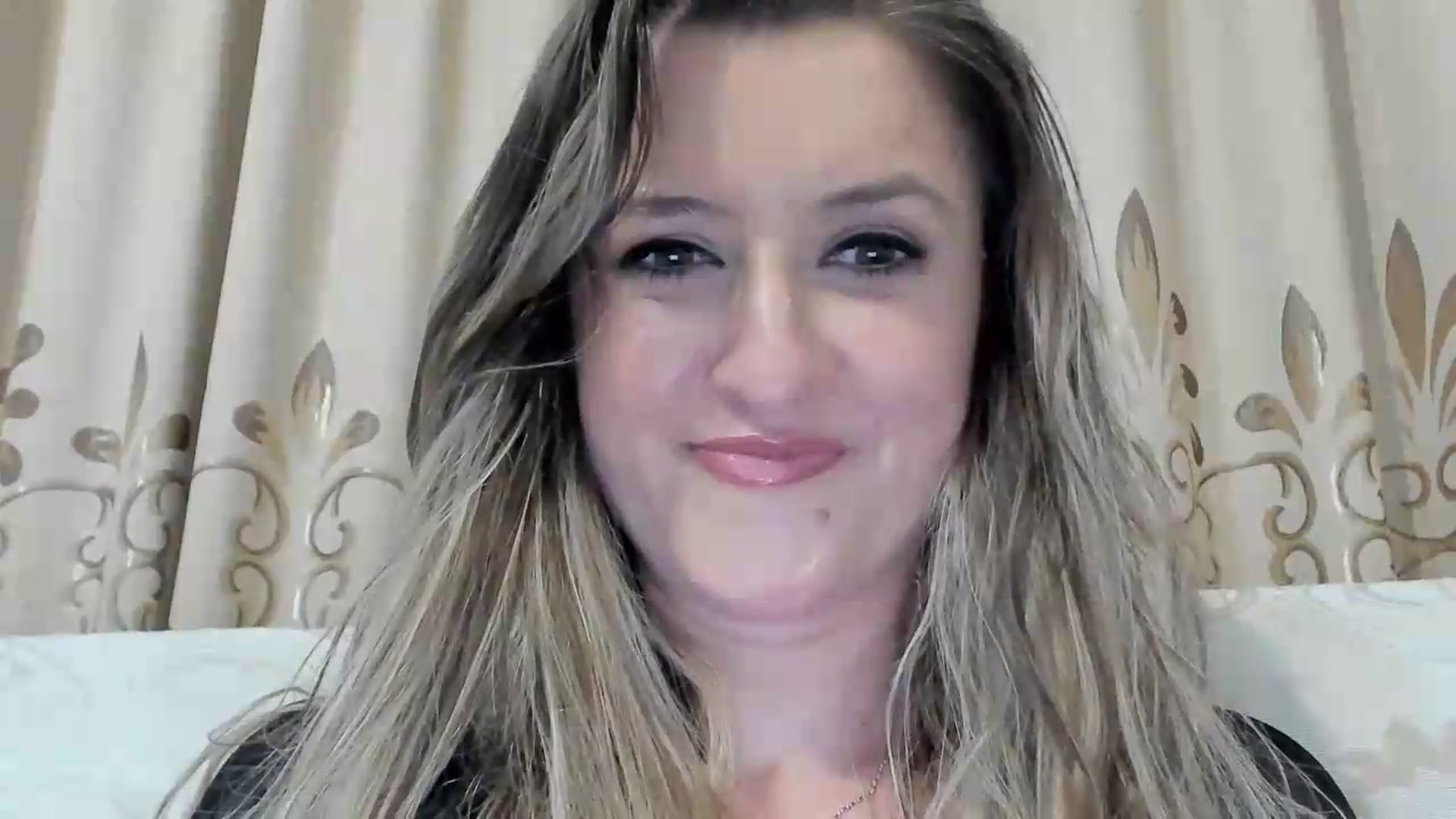 Gallery image thumbnail from BestDream's myfreecams stream on, 05/18/2026, 24:07 image 9 of 20