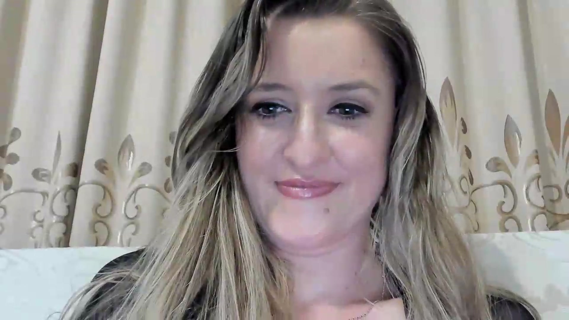 Gallery image thumbnail from BestDream's myfreecams stream on, 05/18/2026, 24:07 image 10 of 20