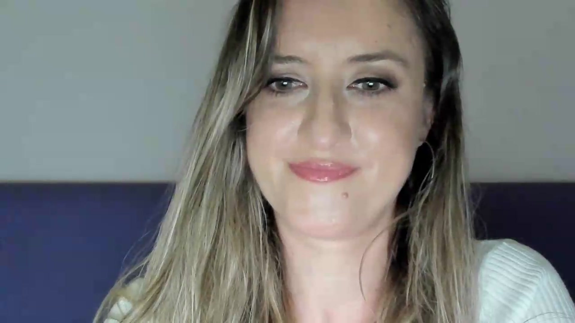 Gallery image thumbnail from BestDream's myfreecams stream on, 05/23/2026, 21:25 image 9 of 20