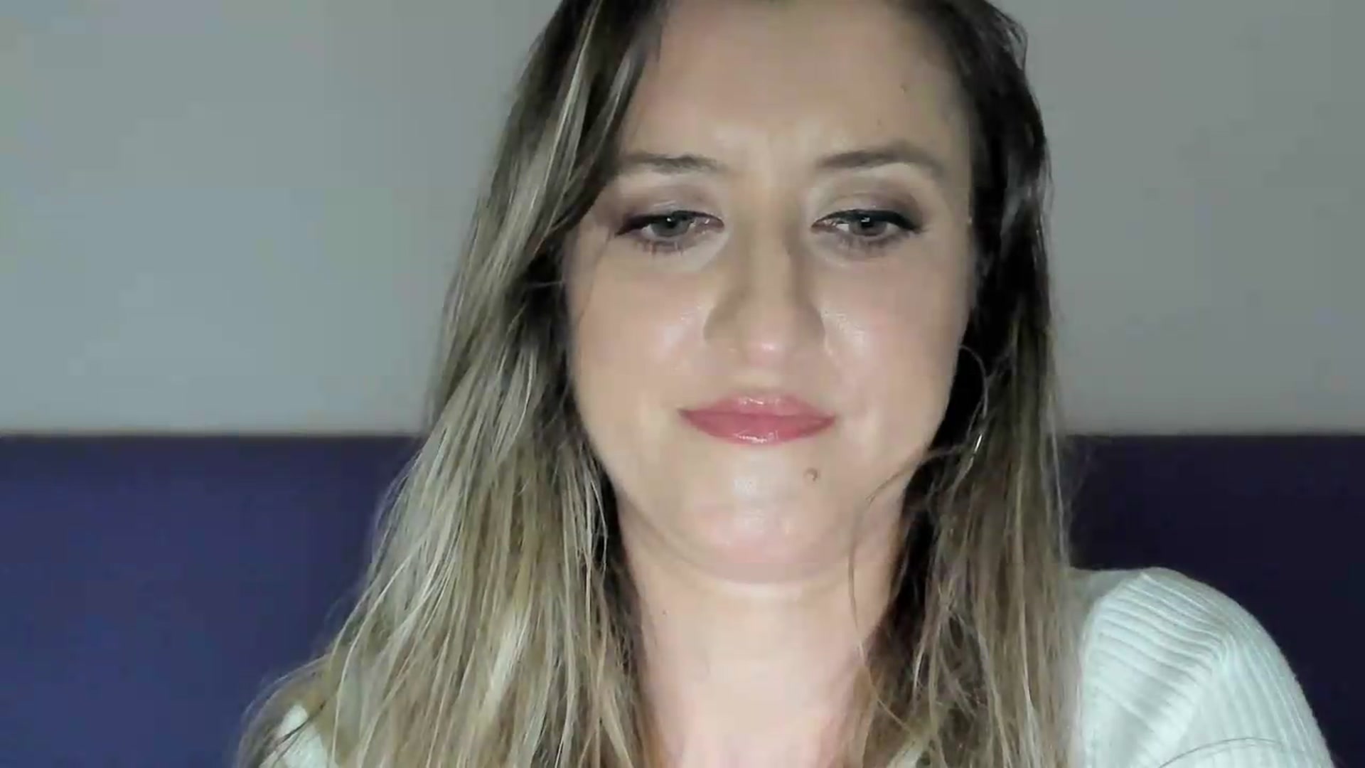 Gallery image thumbnail from BestDream's myfreecams stream on, 05/23/2026, 21:25 image 6 of 20