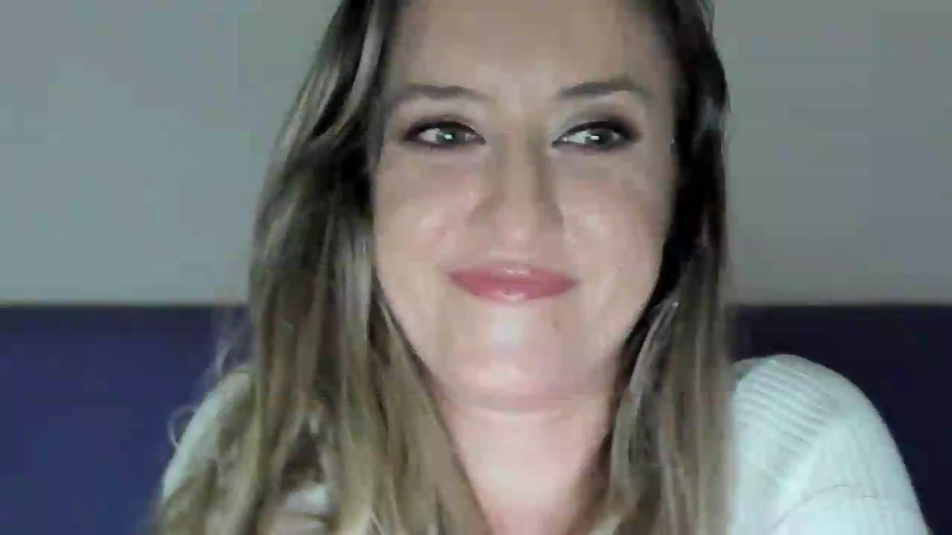 Gallery image thumbnail from BestDream's myfreecams stream on, 05/23/2026, 21:25 image 16 of 20