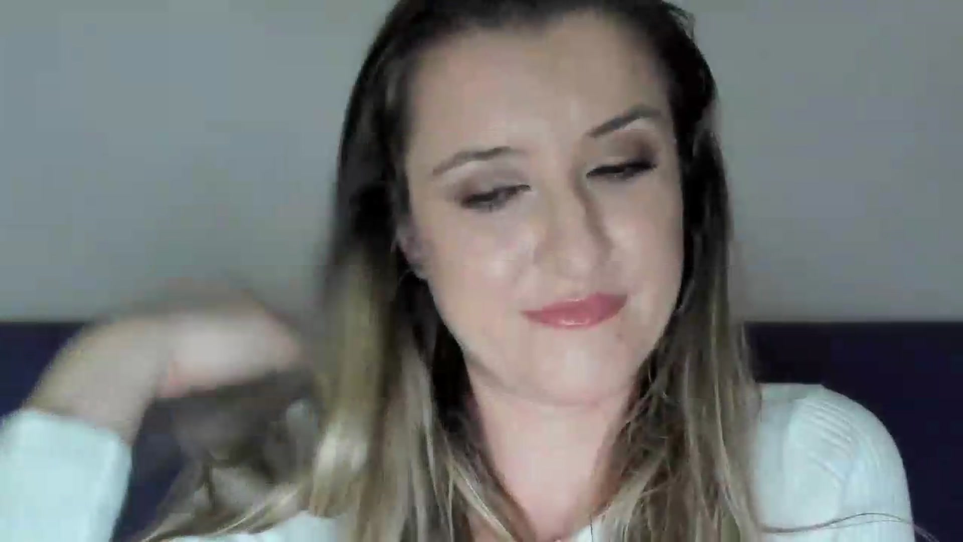 Gallery image thumbnail from BestDream's myfreecams stream on, 05/23/2026, 21:25 image 3 of 20