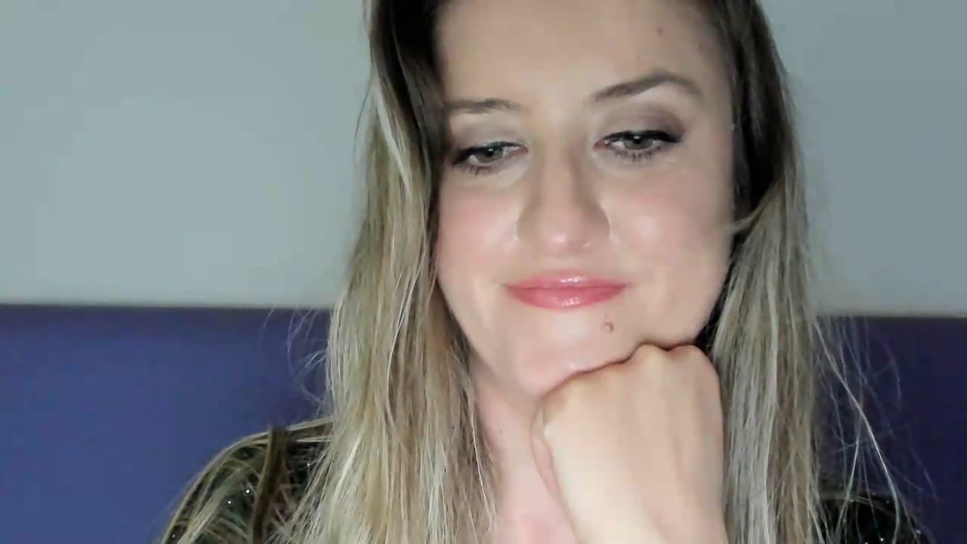Gallery image thumbnail from BestDream's myfreecams stream on, 05/24/2026, 23:23 image 19 of 20