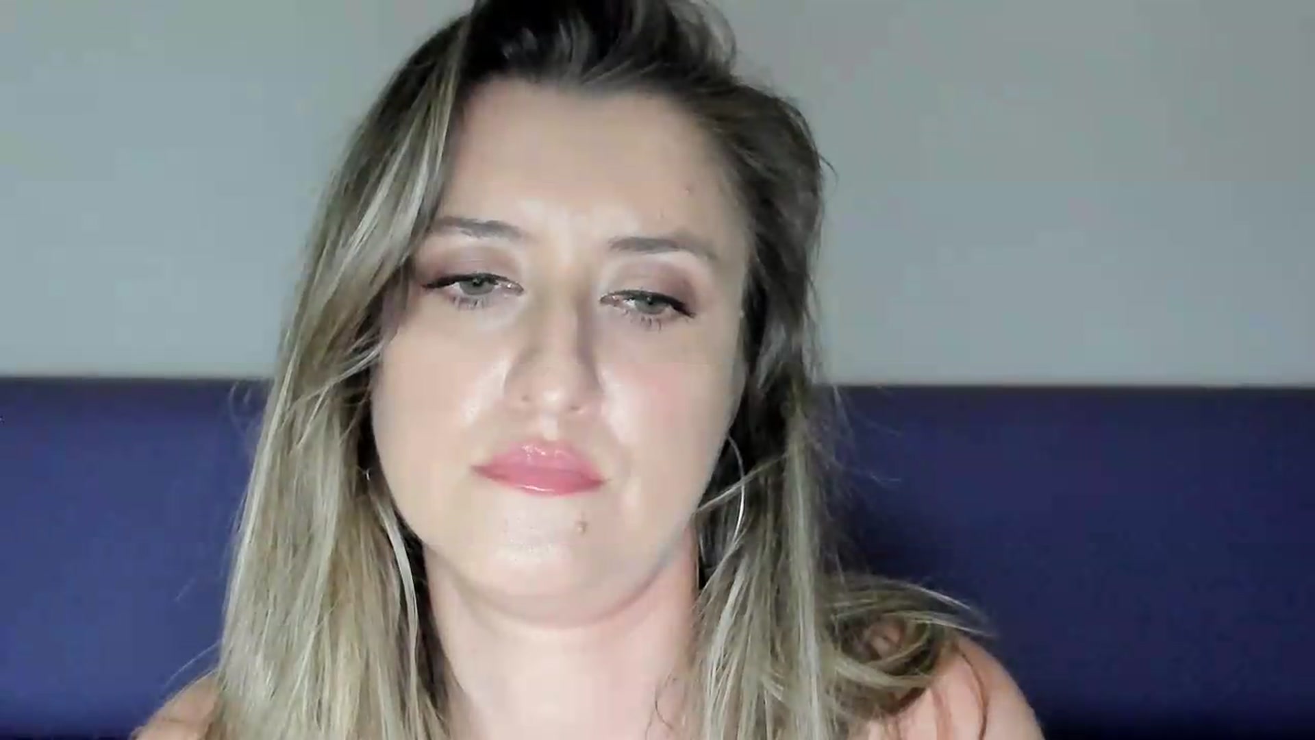 Gallery image thumbnail from BestDream's myfreecams stream on, 05/26/2026, 21:28 image 5 of 20
