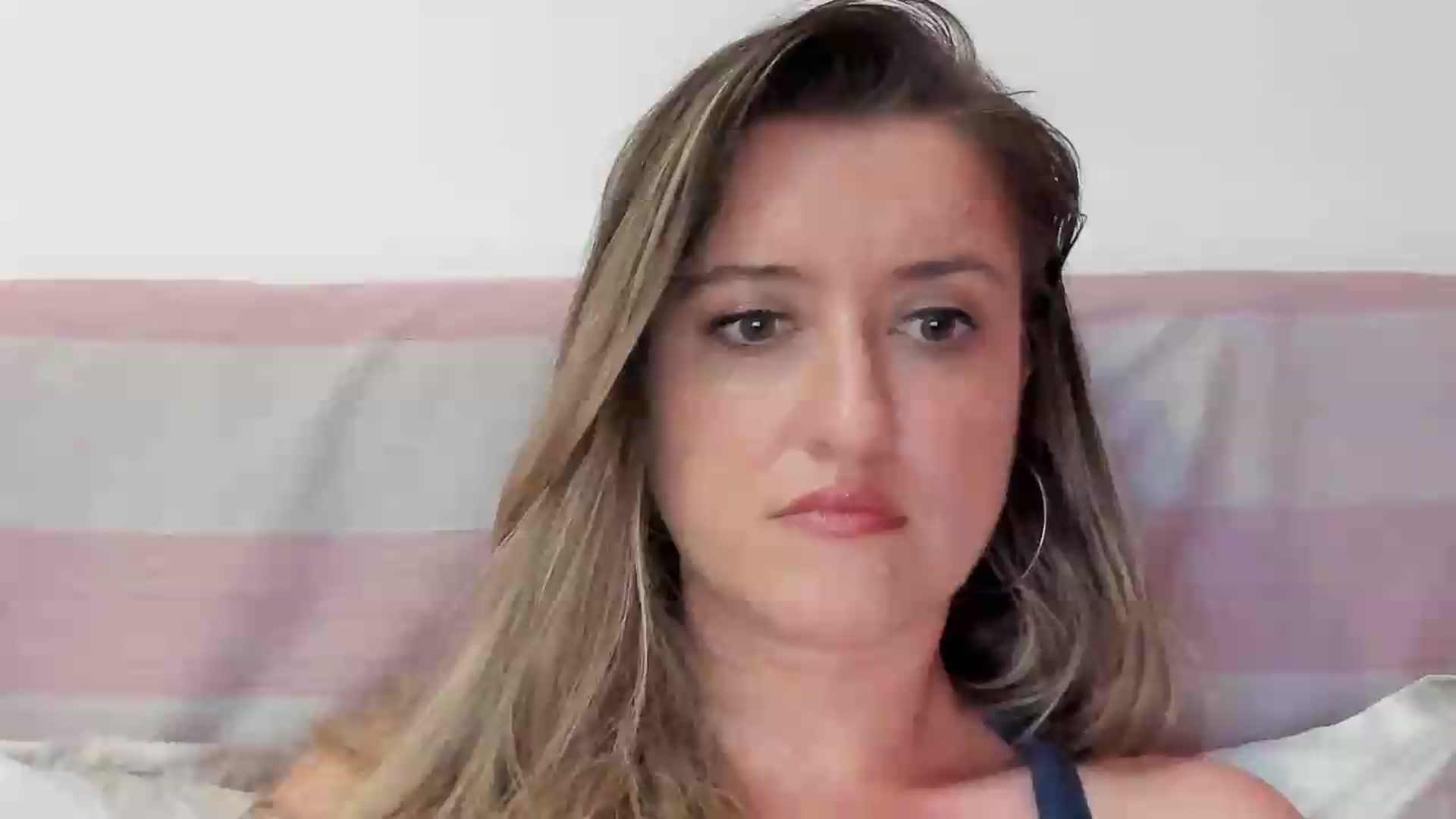 Gallery image thumbnail from BestDream's myfreecams stream on, 05/29/2026, 01:00 image 8 of 20