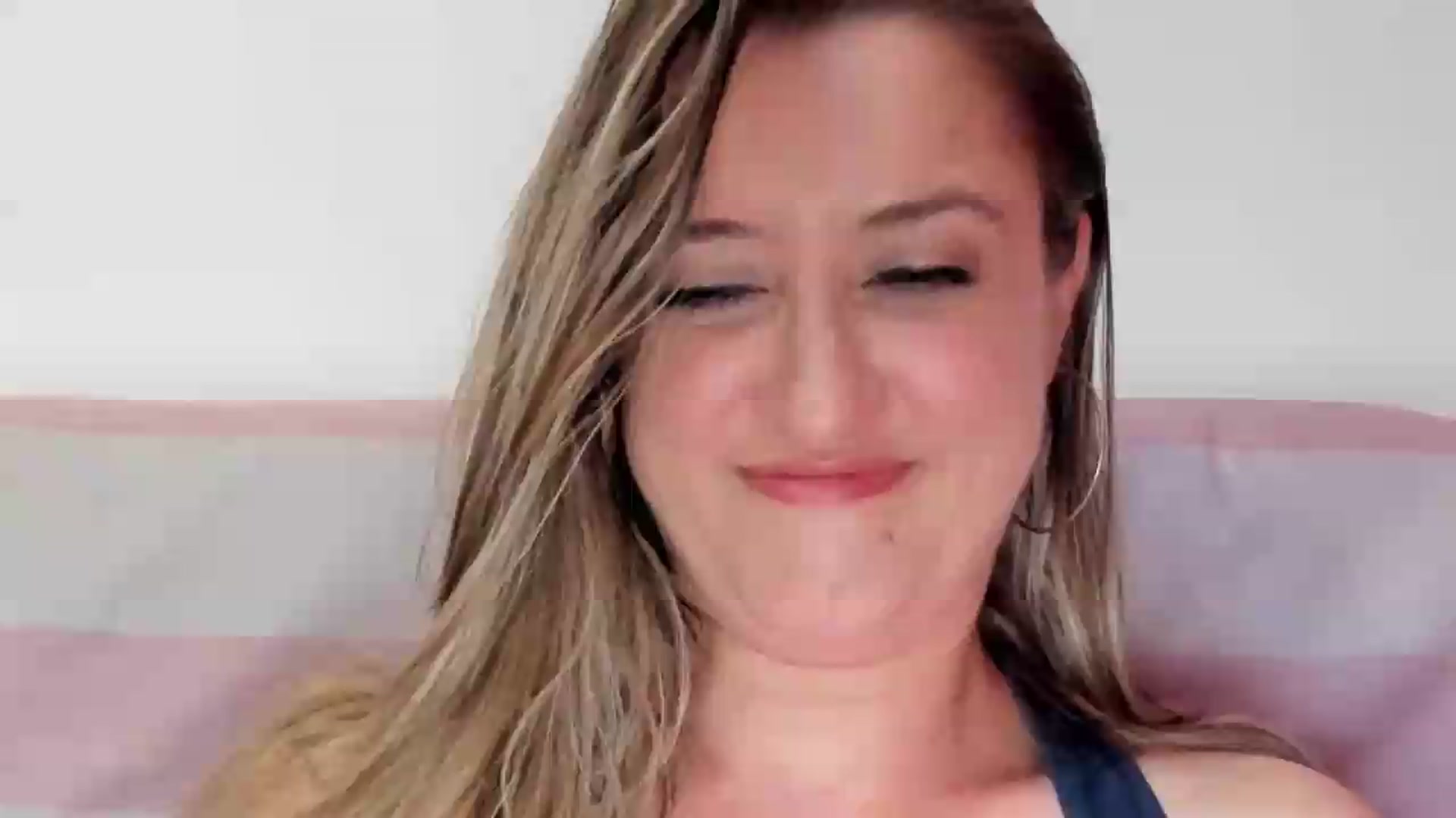 Gallery image thumbnail from BestDream's myfreecams stream on, 05/29/2026, 10:41 image 1 of 20