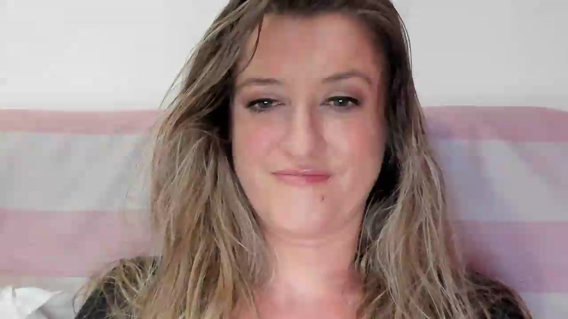 Gallery image thumbnail from BestDream's myfreecams stream on, 05/29/2026, 22:54 image 5 of 20