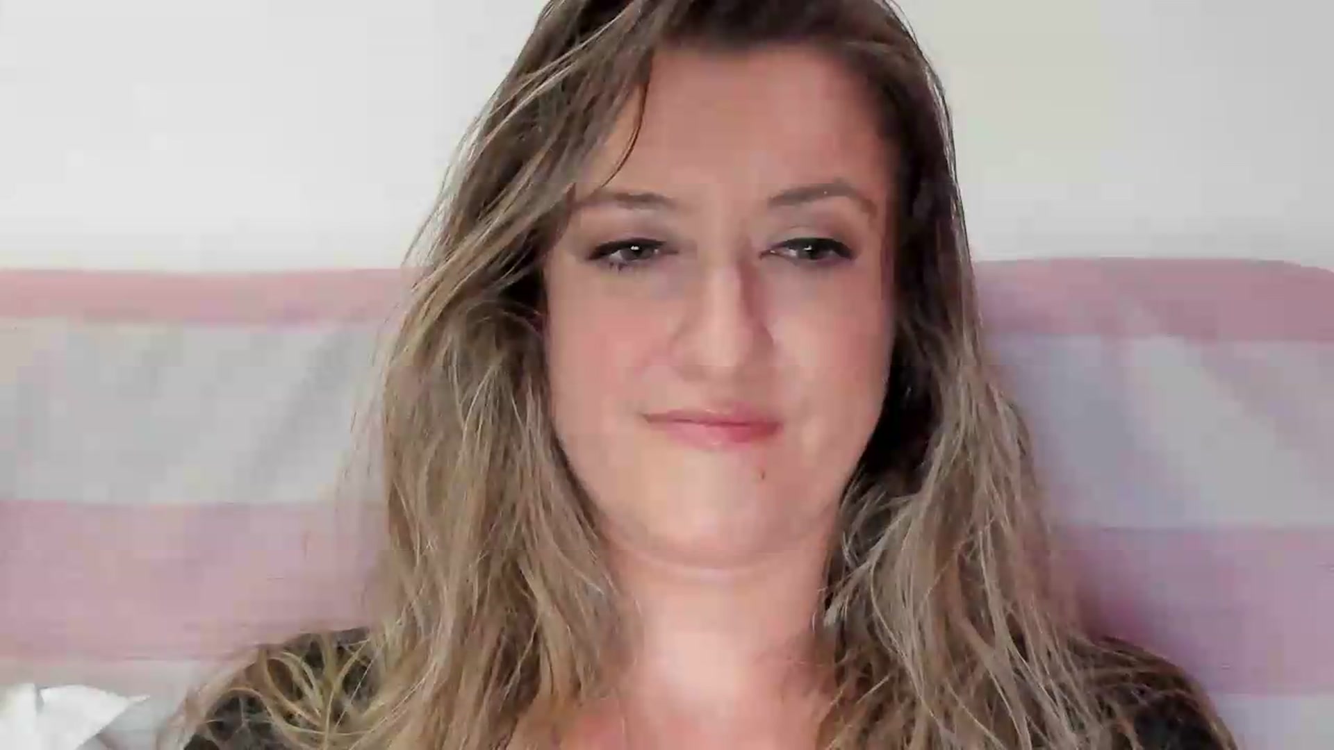 Gallery image thumbnail from BestDream's myfreecams stream on, 05/29/2026, 22:54 image 10 of 20
