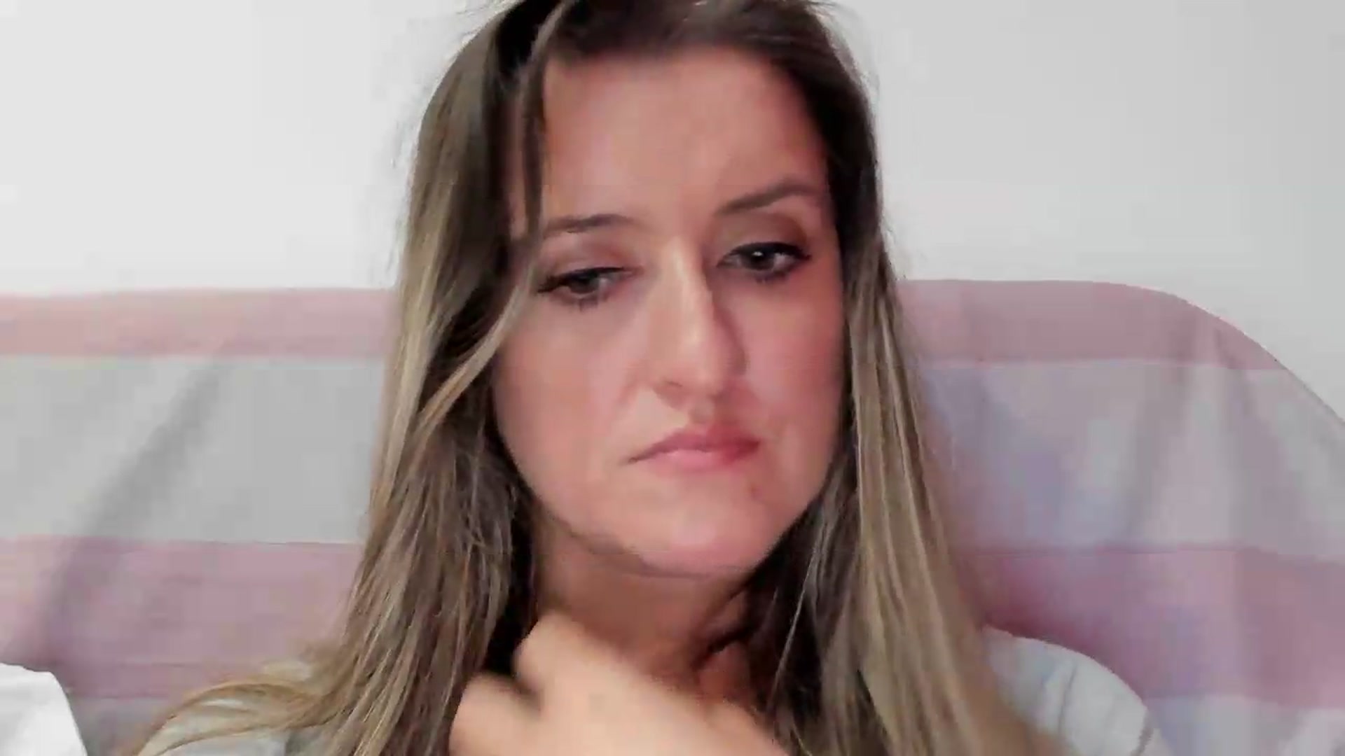 Gallery image thumbnail from BestDream's myfreecams stream on, 06/01/2026, 02:55 image 3 of 20
