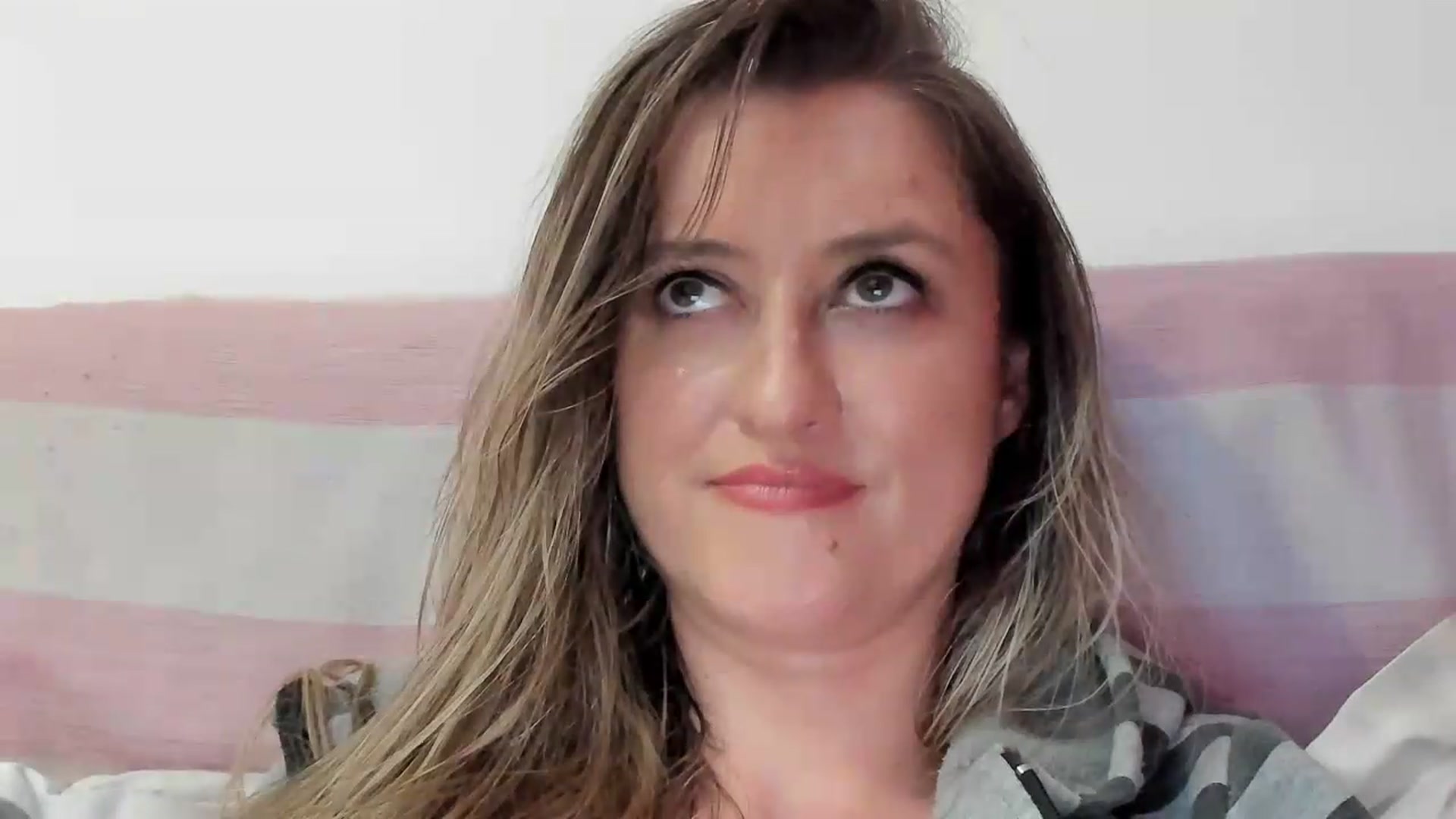 Gallery image thumbnail from BestDream's myfreecams stream on, 06/02/2026, 20:54 image 18 of 20