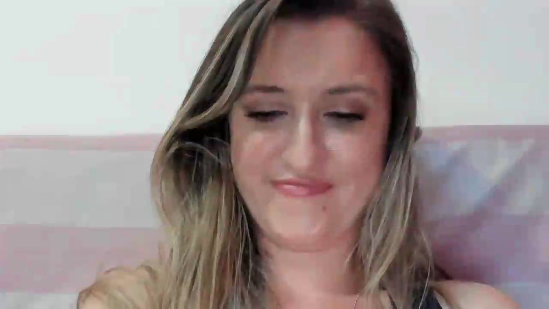 Gallery image thumbnail from BestDream's myfreecams stream on, 06/04/2026, 22:16 image 9 of 20