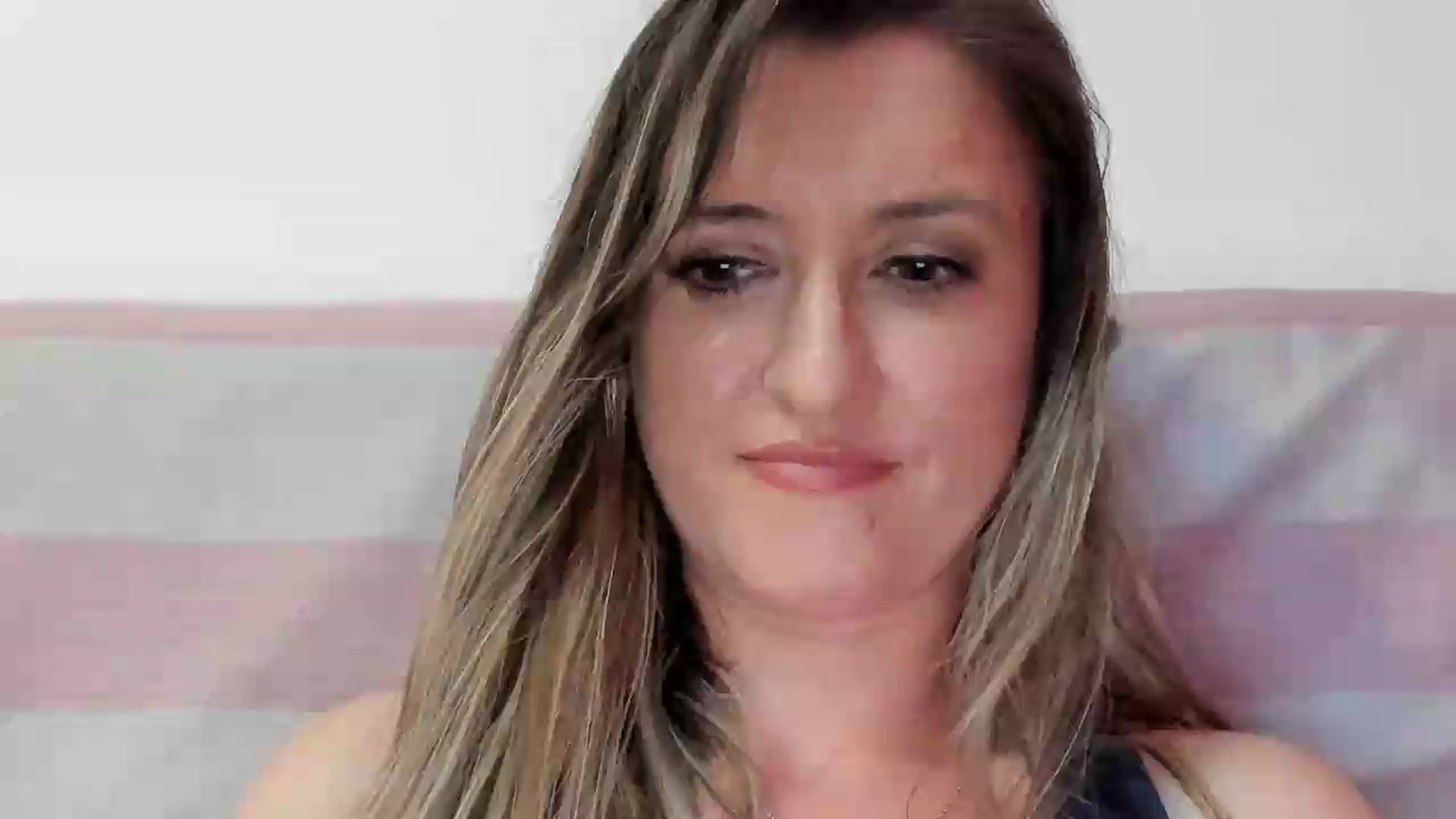 Gallery image thumbnail from BestDream's myfreecams stream on, 06/04/2026, 22:16 image 16 of 20