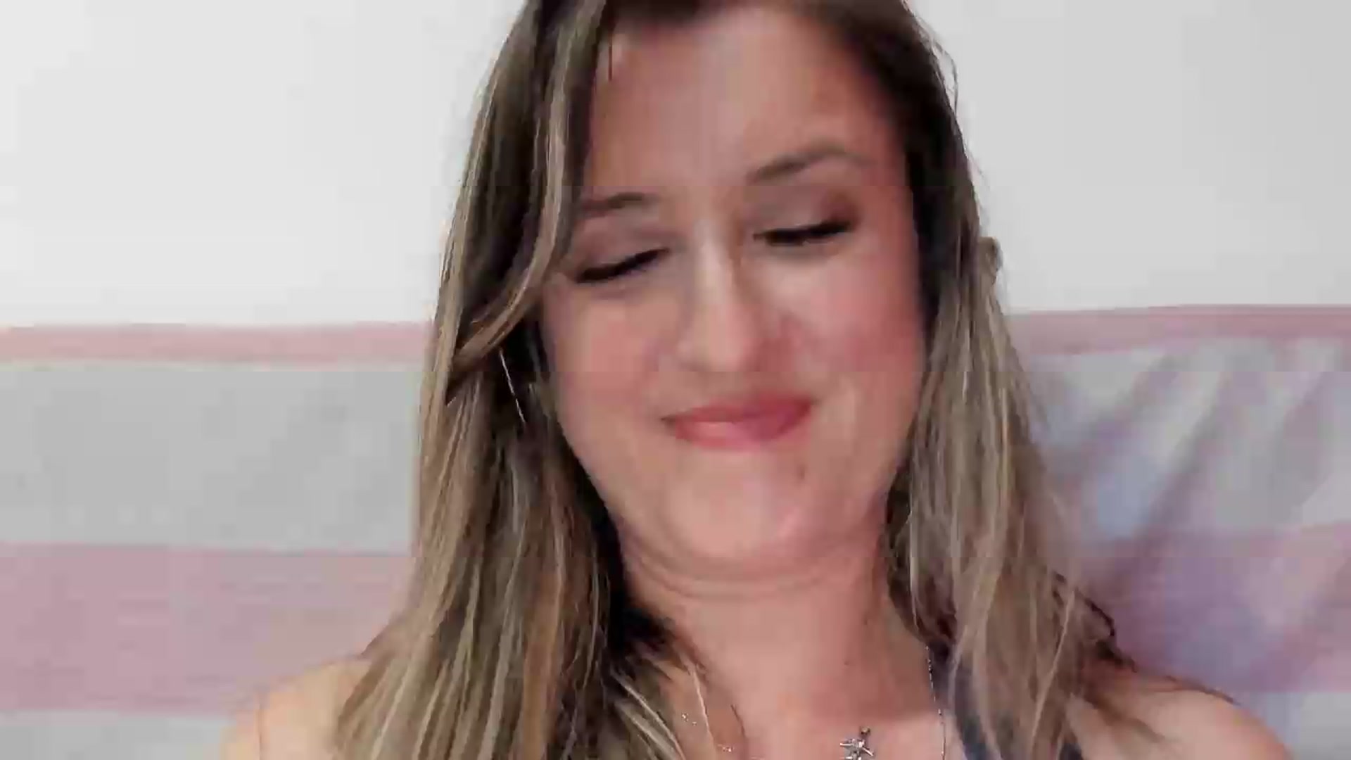 Gallery image thumbnail from BestDream's myfreecams stream on, 06/04/2026, 22:54 image 9 of 20