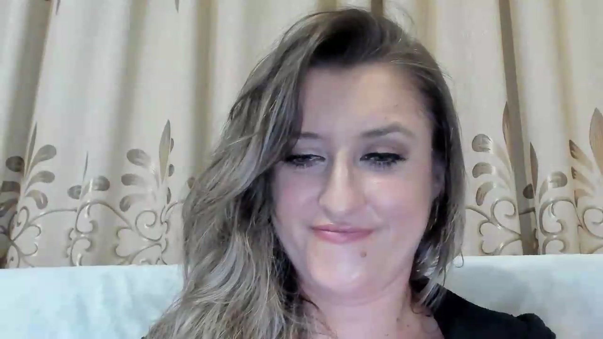 Gallery image thumbnail from BestDream's myfreecams stream on, 06/06/2026, 22:18 image 13 of 20