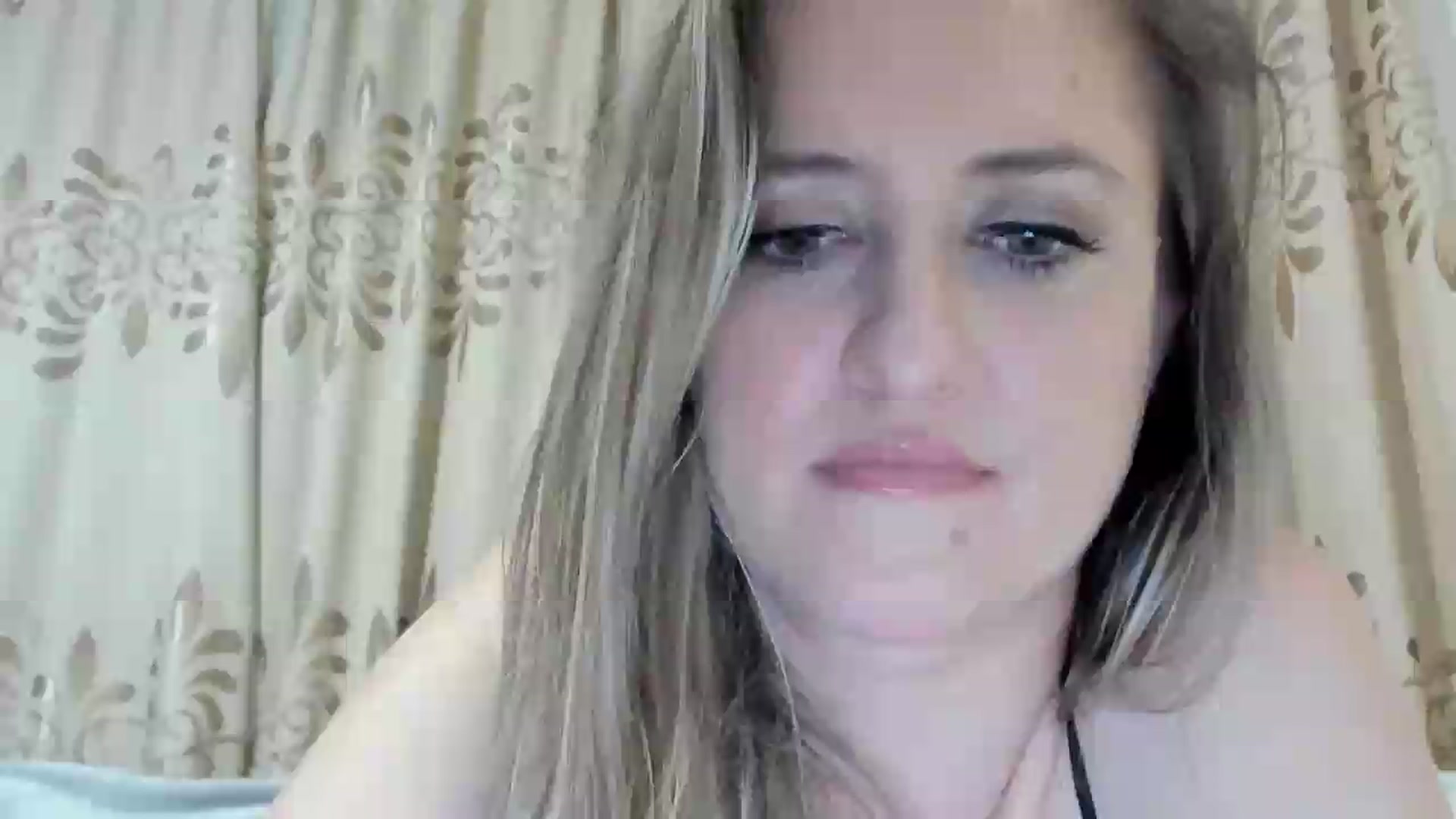 Gallery image thumbnail from BestDream's myfreecams stream on, 06/08/2026, 01:04 image 18 of 20