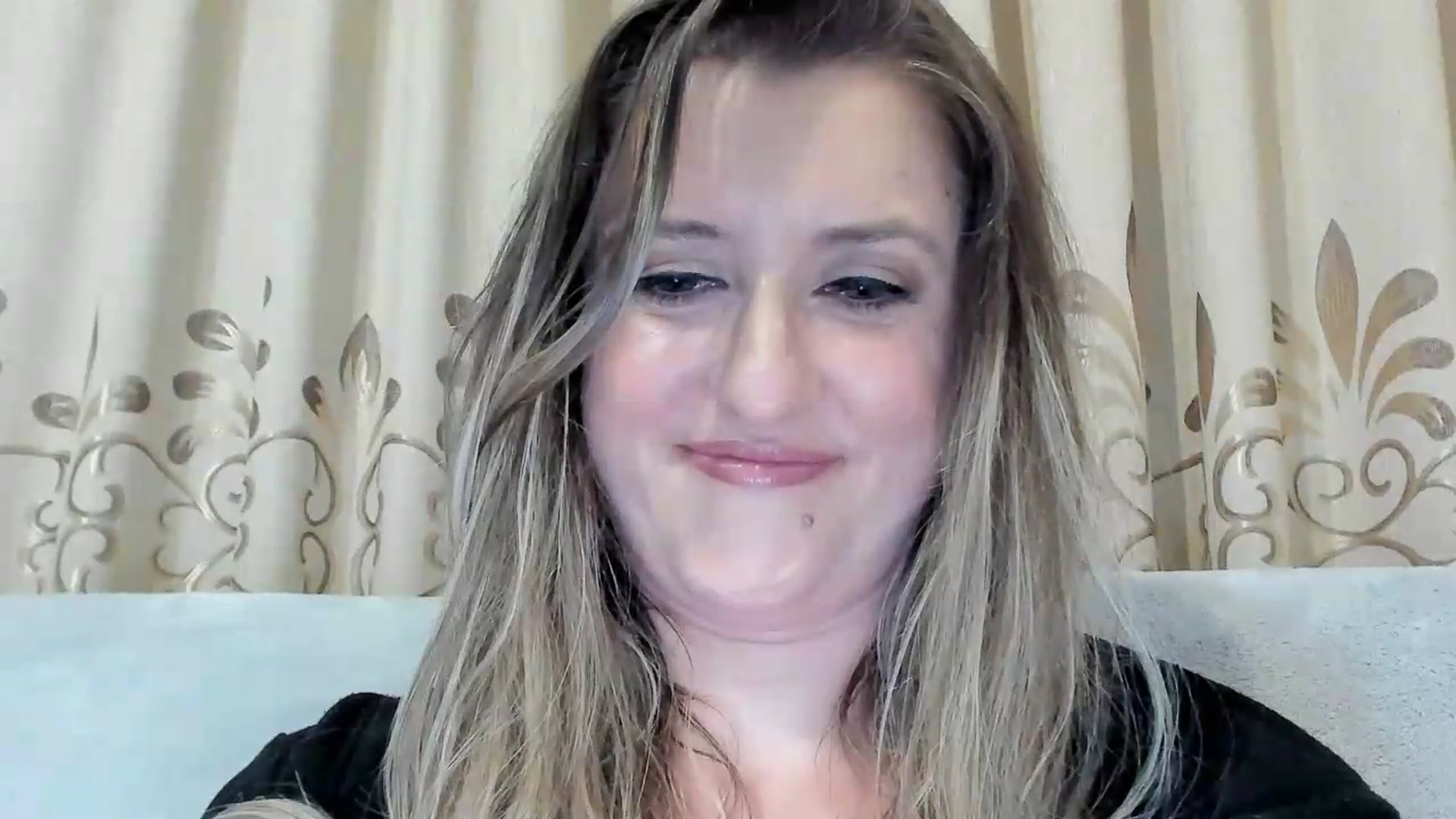 Gallery image thumbnail from BestDream's myfreecams stream on, 06/11/2026, 24:08 image 7 of 20