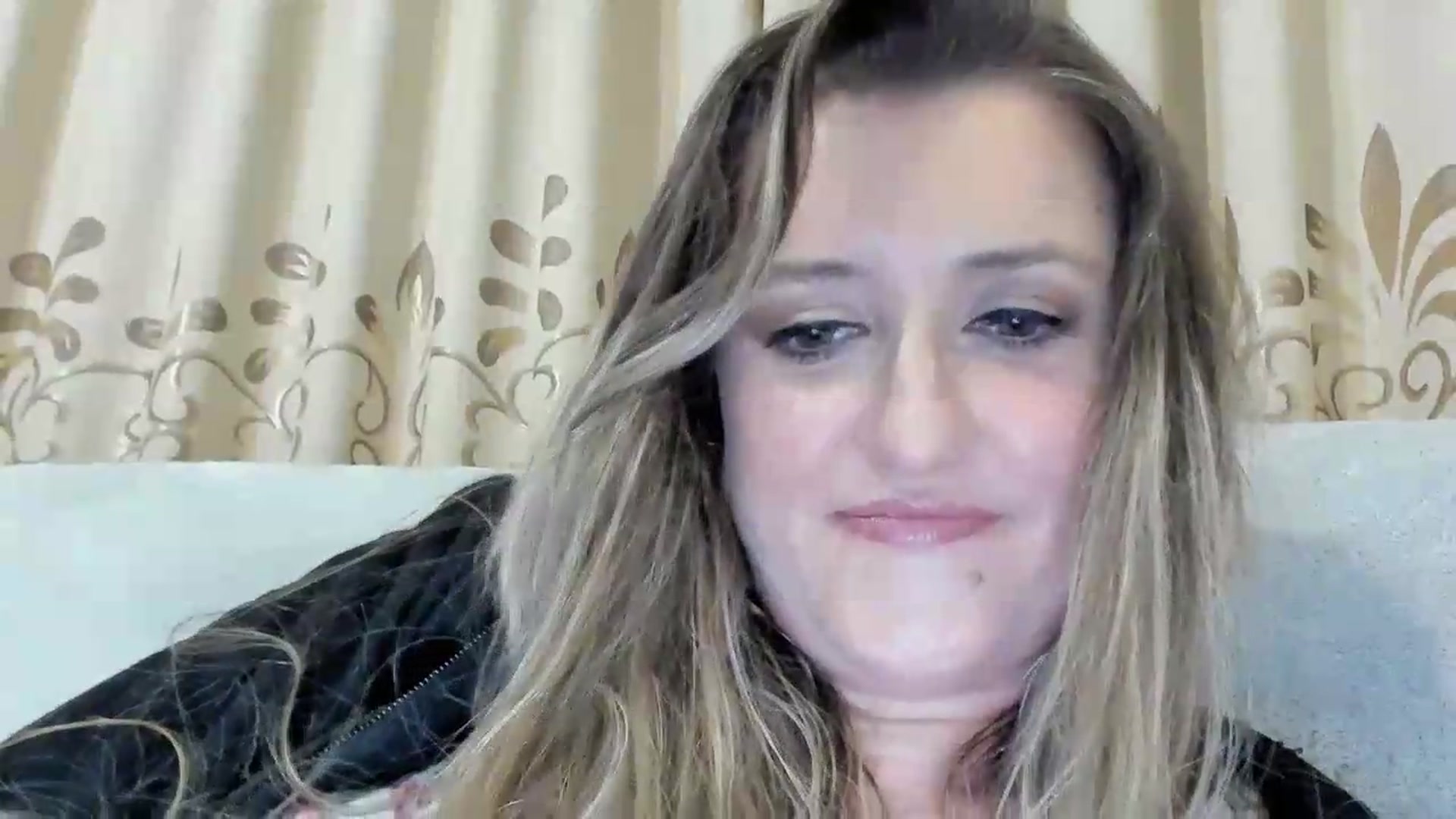 Gallery image thumbnail from BestDream's myfreecams stream on, 06/11/2026, 24:08 image 10 of 20