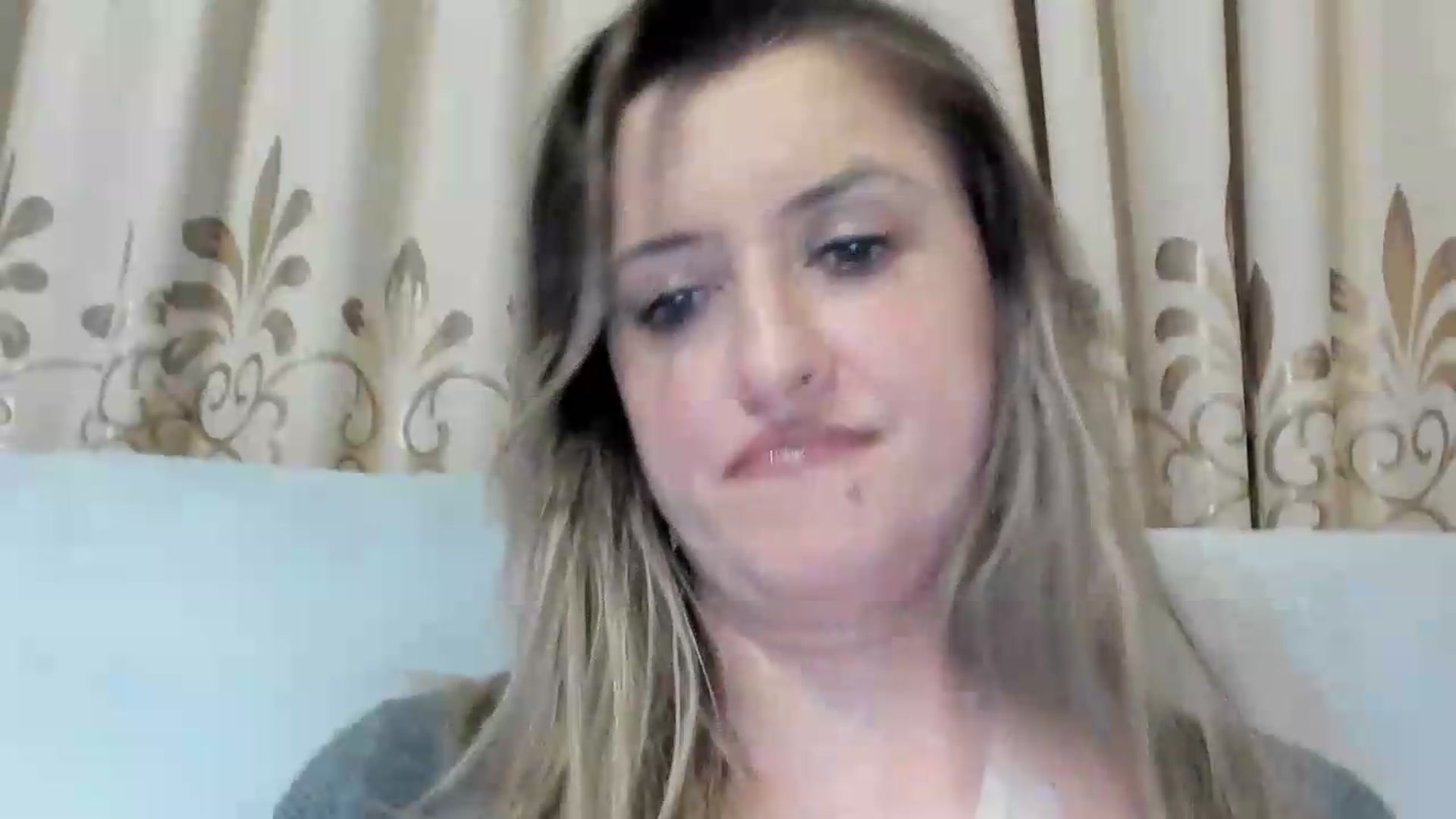 Gallery image thumbnail from BestDream's myfreecams stream on, 06/14/2026, 24:11 image 17 of 20