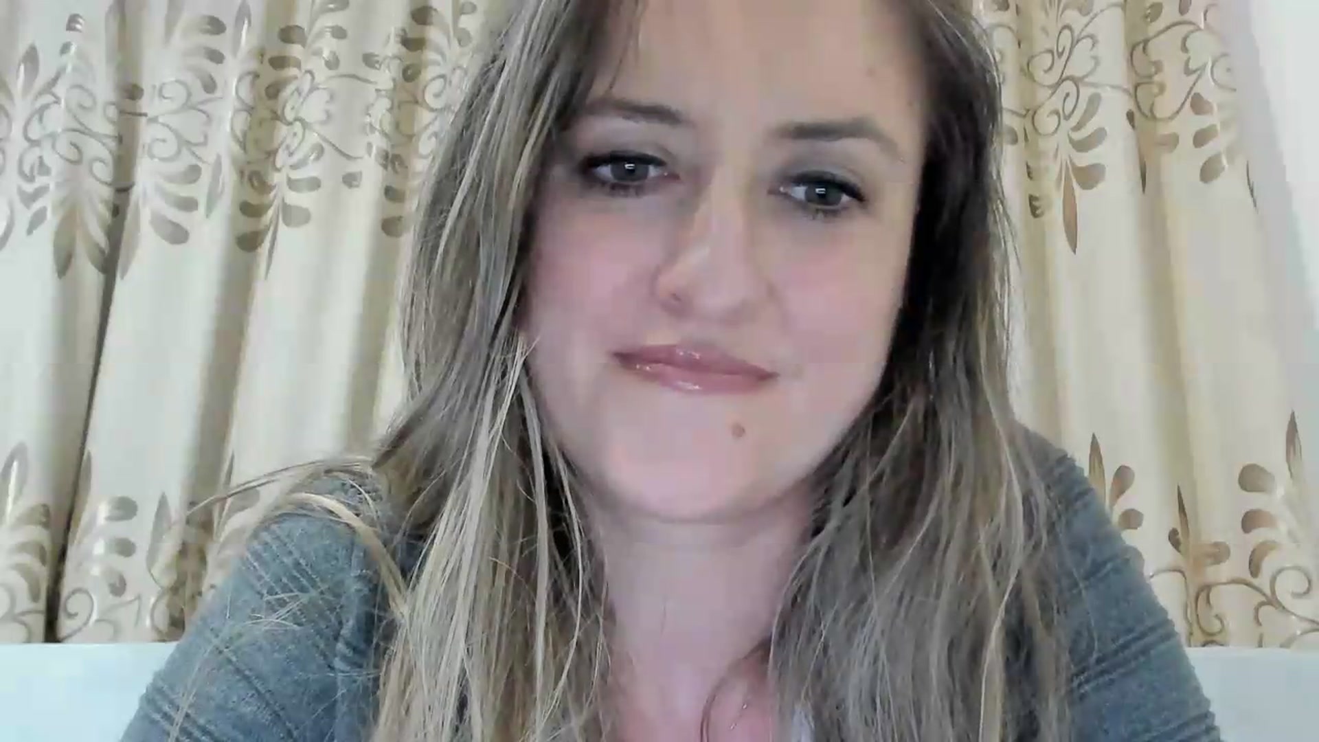 Gallery image thumbnail from BestDream's myfreecams stream on, 06/14/2026, 24:11 image 8 of 20