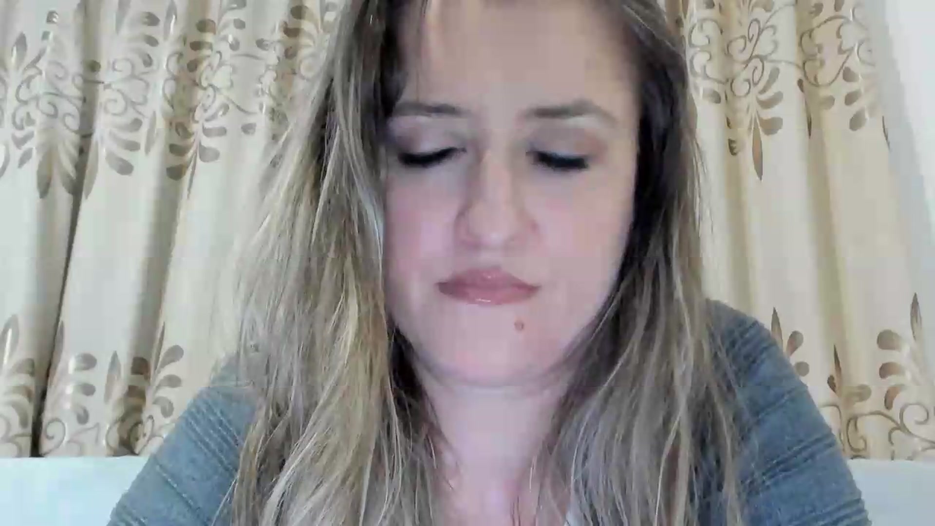 Gallery image thumbnail from BestDream's myfreecams stream on, 06/14/2026, 24:11 image 4 of 20