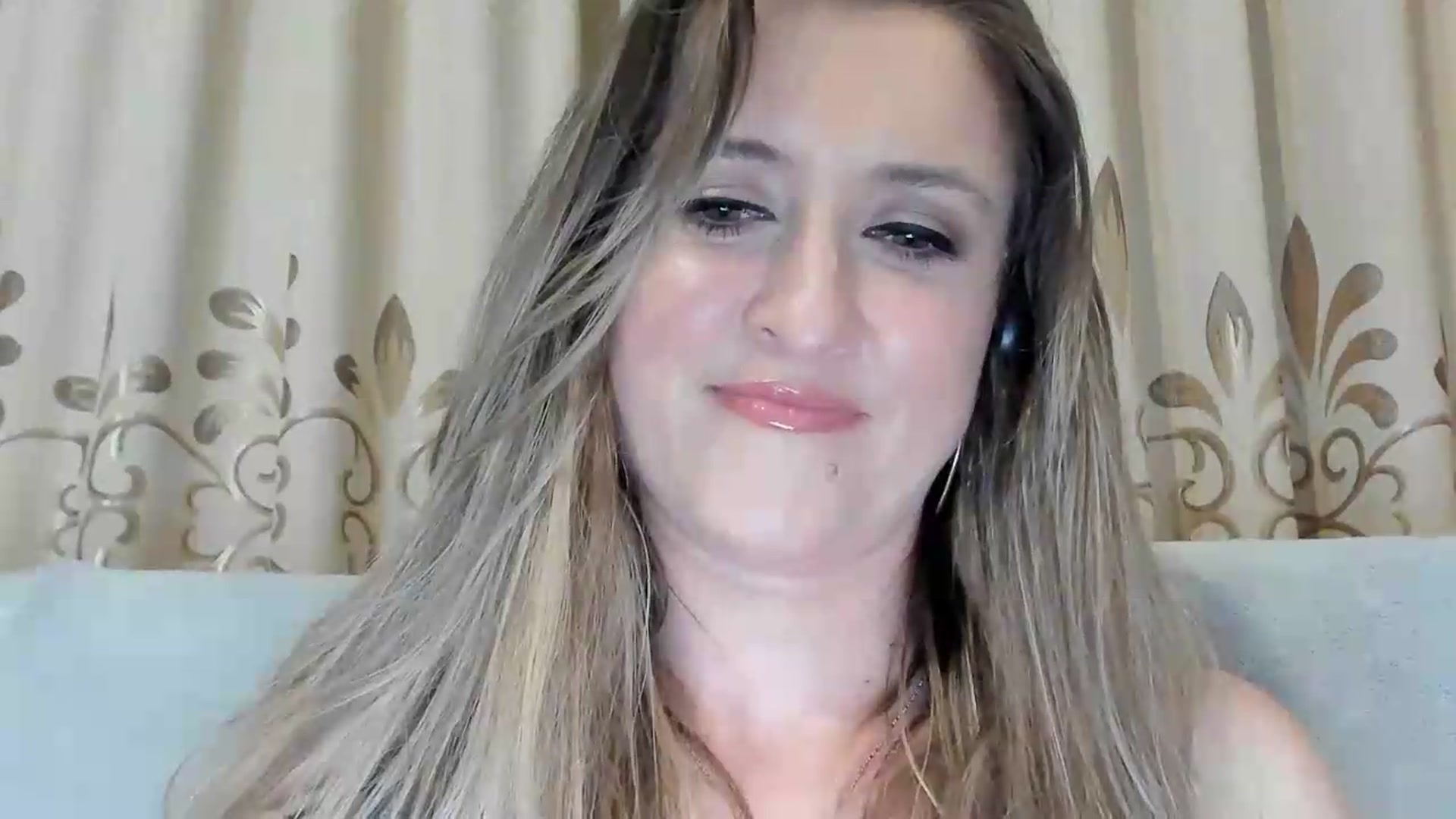 Gallery image thumbnail from BestDream's myfreecams stream on, 06/15/2026, 22:17 image 9 of 20
