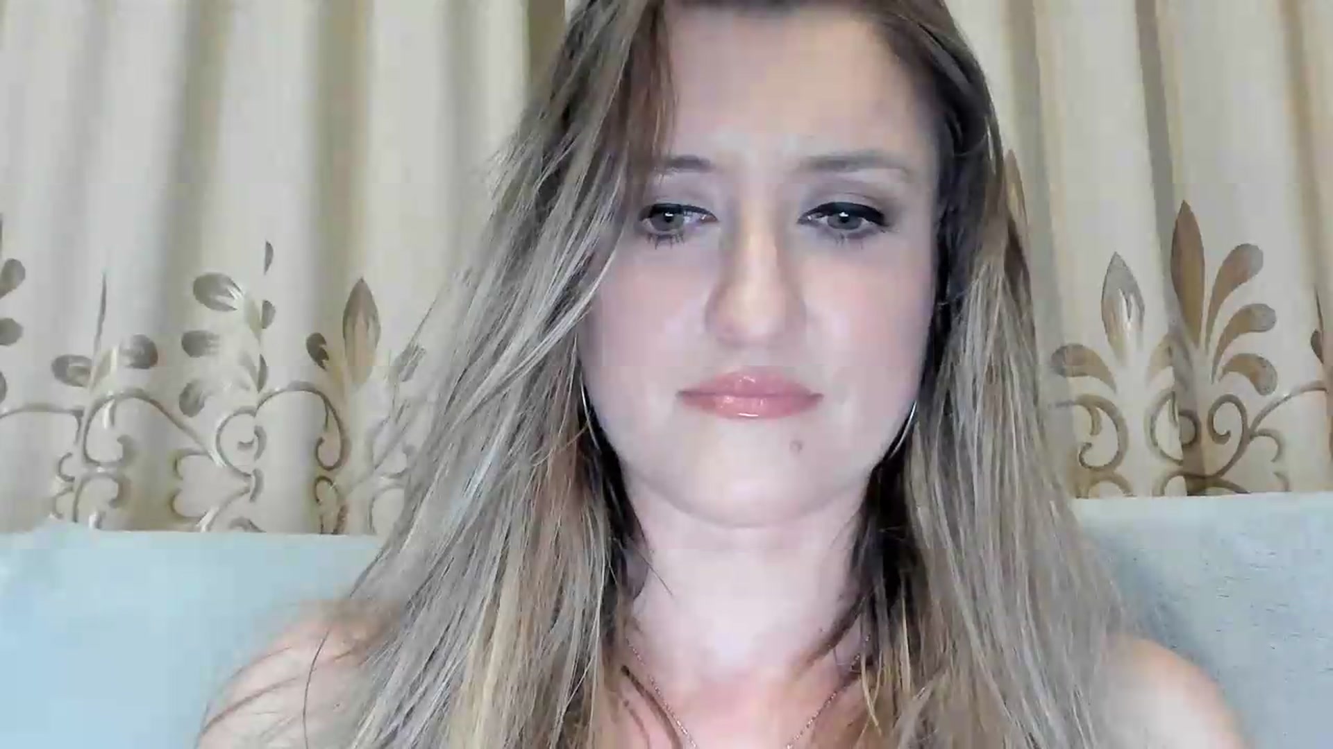 Gallery image thumbnail from BestDream's myfreecams stream on, 06/15/2026, 22:17 image 12 of 20