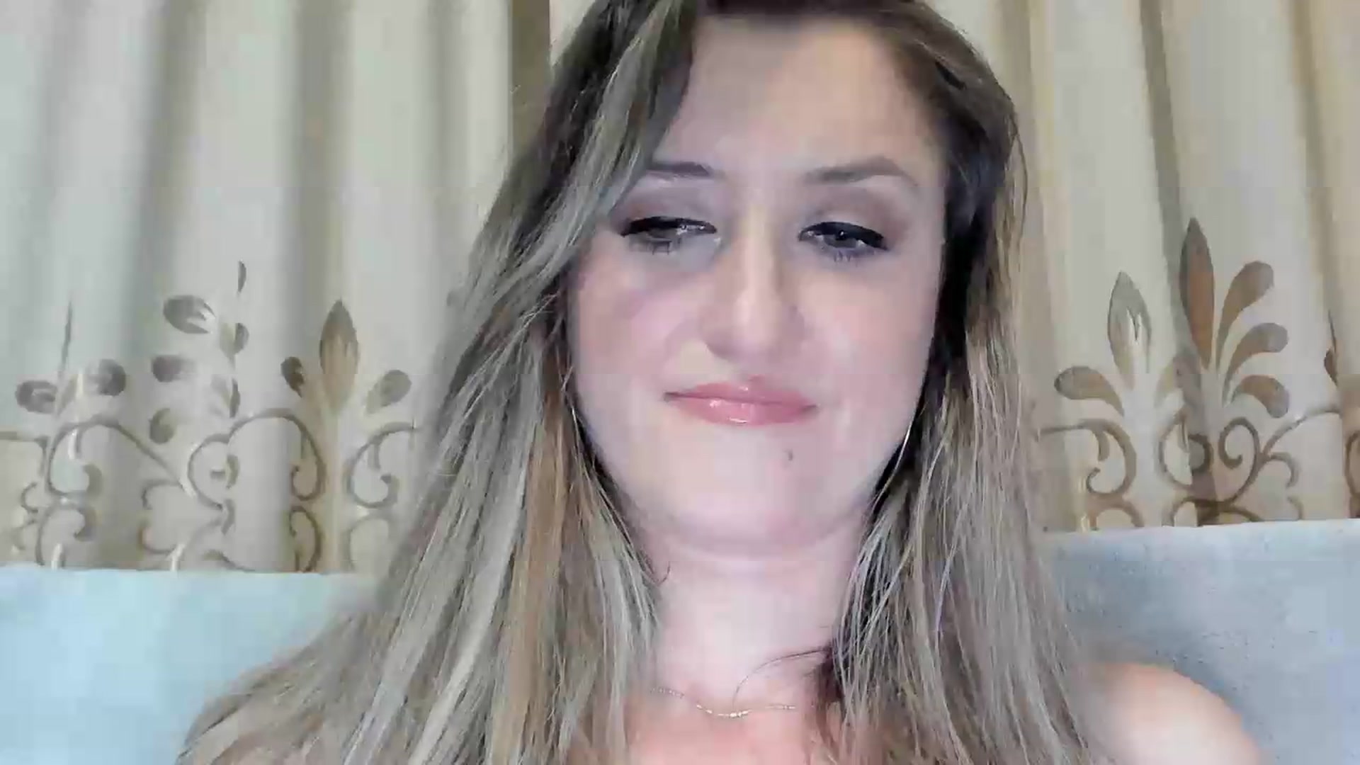 Gallery image thumbnail from BestDream's myfreecams stream on, 06/15/2026, 23:17 image 18 of 20