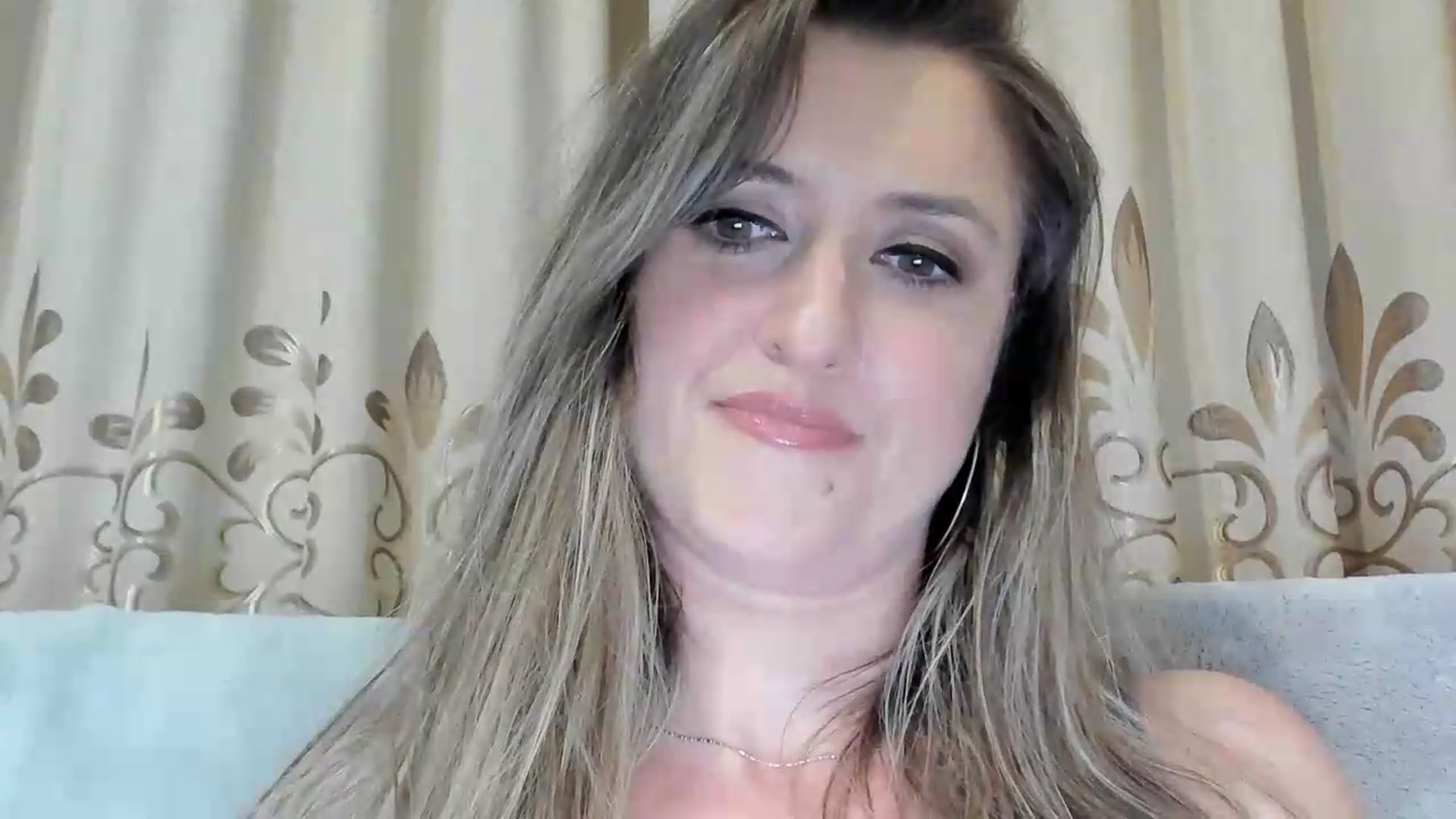 Gallery image thumbnail from BestDream's myfreecams stream on, 06/15/2026, 23:17 image 3 of 20