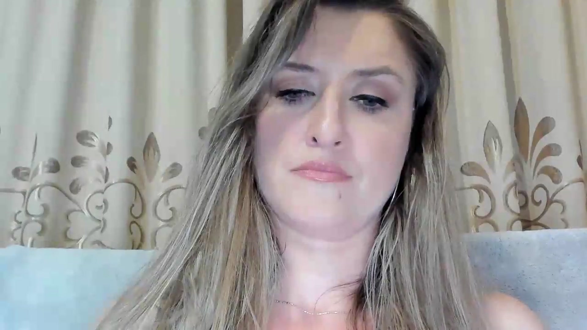 Gallery image thumbnail from BestDream's myfreecams stream on, 06/15/2026, 23:17 image 15 of 20