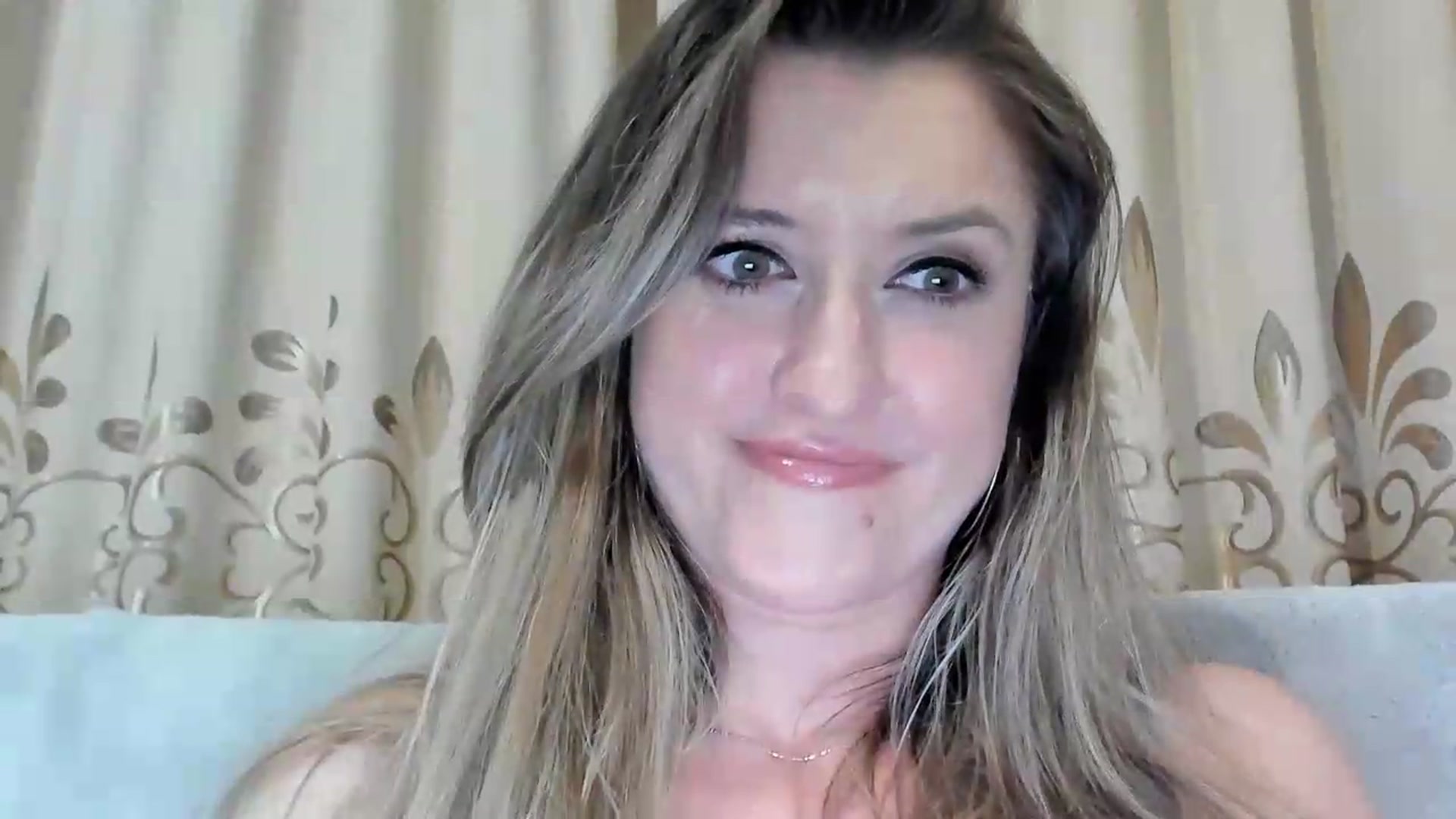 Gallery image thumbnail from BestDream's myfreecams stream on, 06/15/2026, 23:17 image 5 of 20