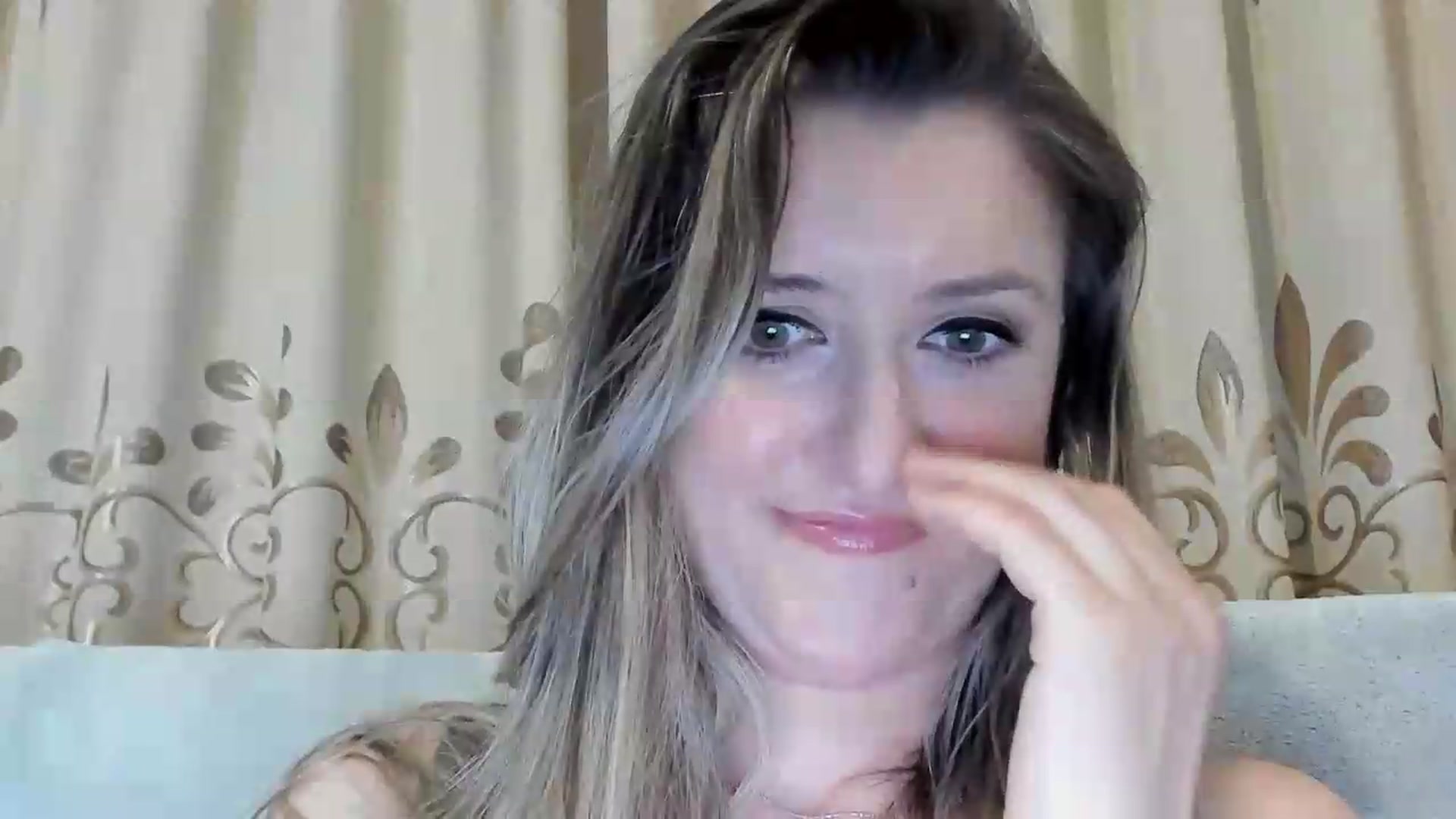 Gallery image thumbnail from BestDream's myfreecams stream on, 06/16/2026, 24:00 image 11 of 20