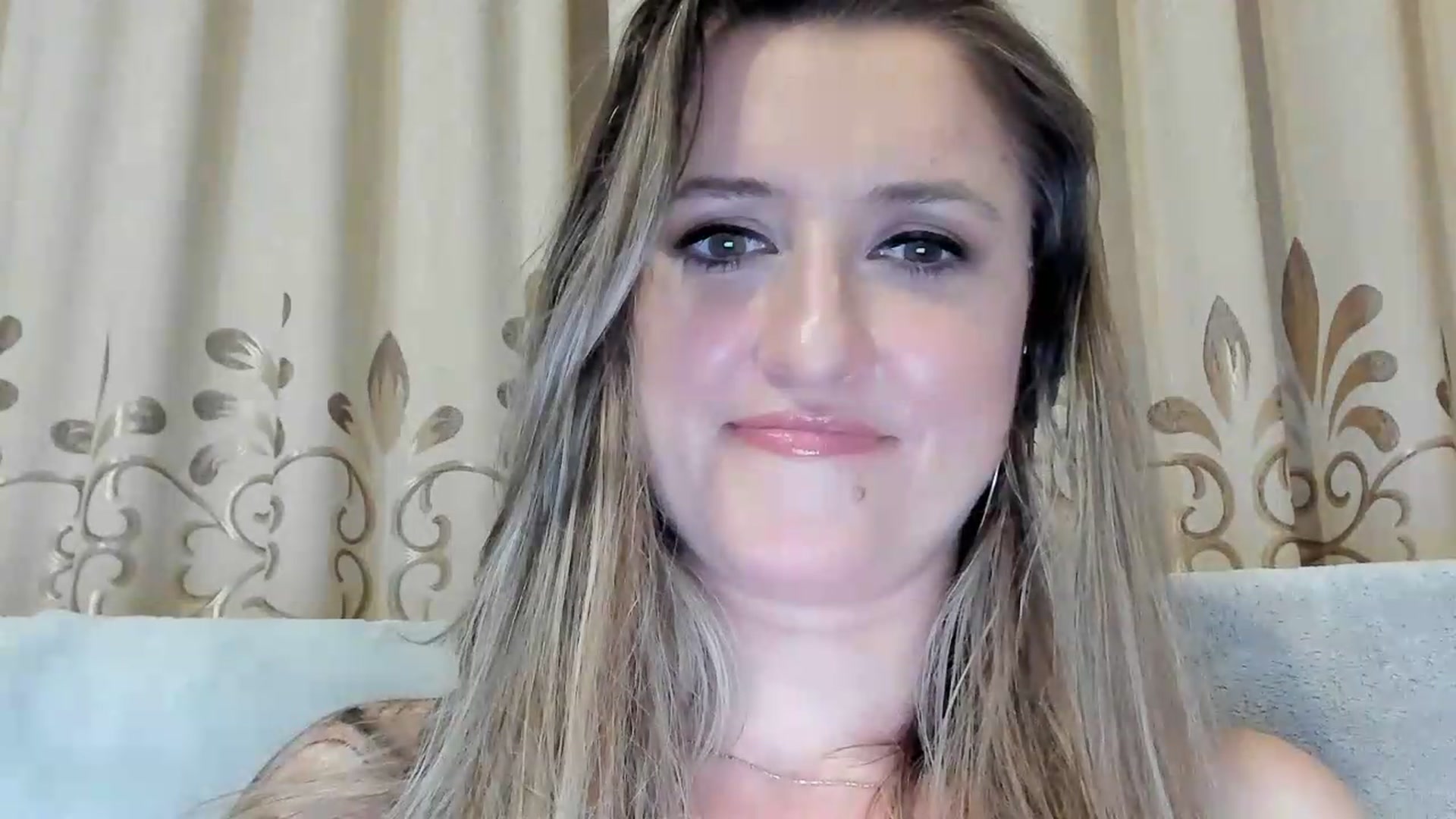 Gallery image thumbnail from BestDream's myfreecams stream on, 06/16/2026, 24:00 image 14 of 20