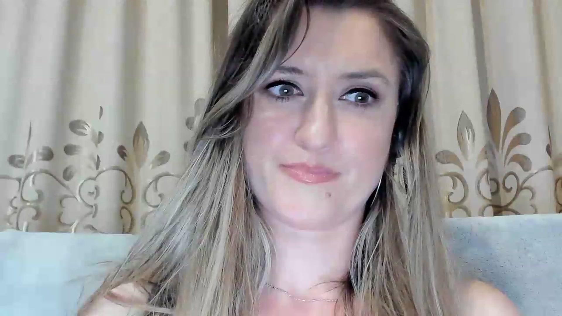 Gallery image thumbnail from BestDream's myfreecams stream on, 06/16/2026, 24:00 image 5 of 20