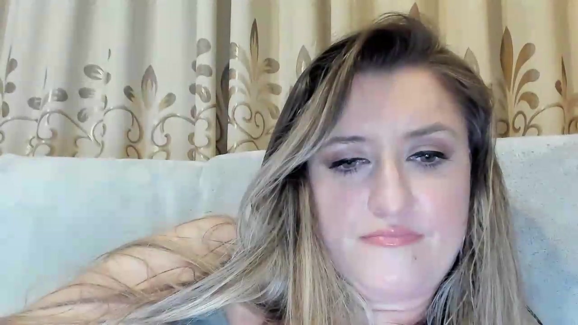 Gallery image thumbnail from BestDream's myfreecams stream on, 06/16/2026, 24:32 image 11 of 20