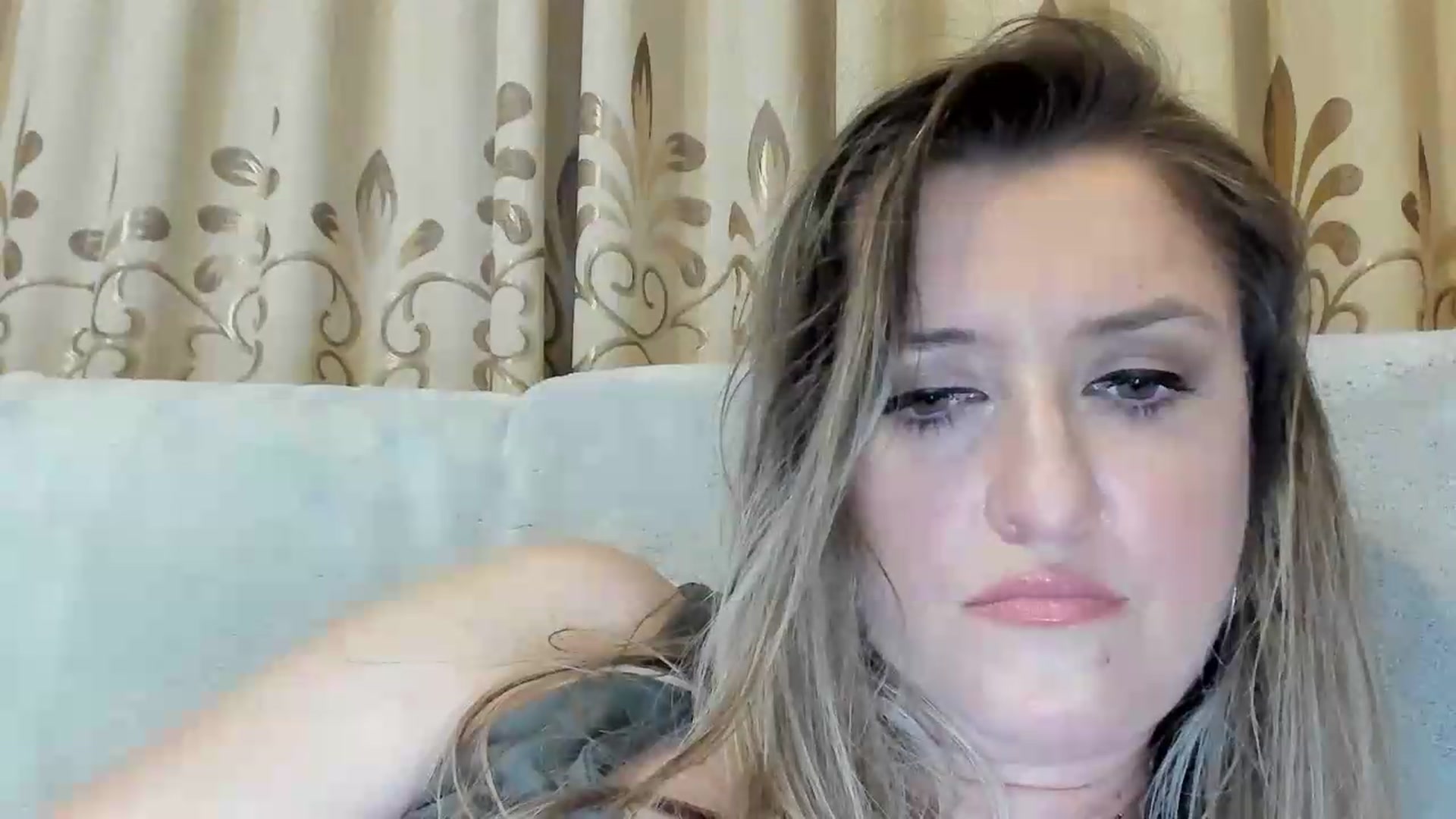 Gallery image thumbnail from BestDream's myfreecams stream on, 06/16/2026, 24:32 image 18 of 20