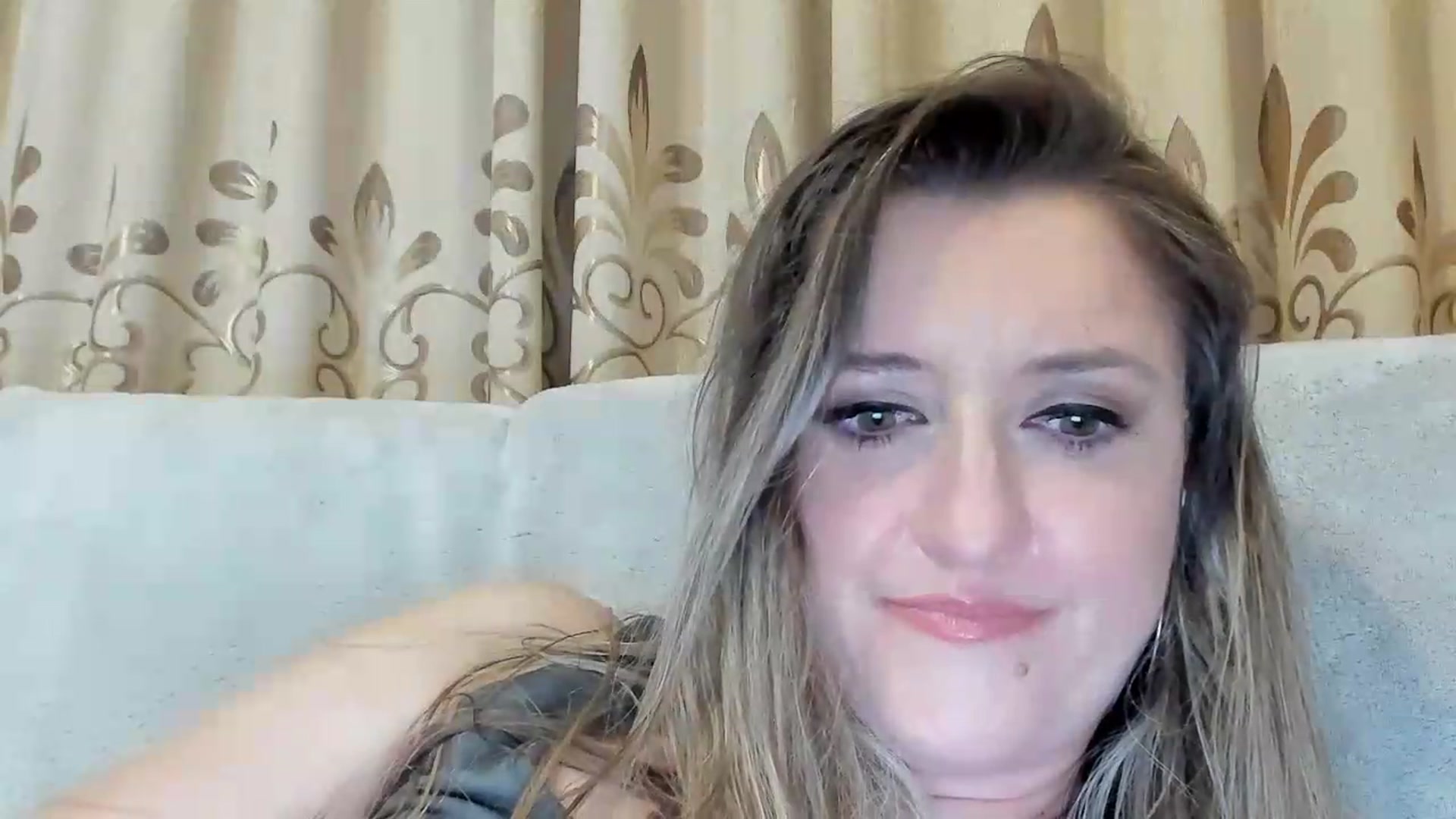 Gallery image thumbnail from BestDream's myfreecams stream on, 06/16/2026, 24:32 image 15 of 20