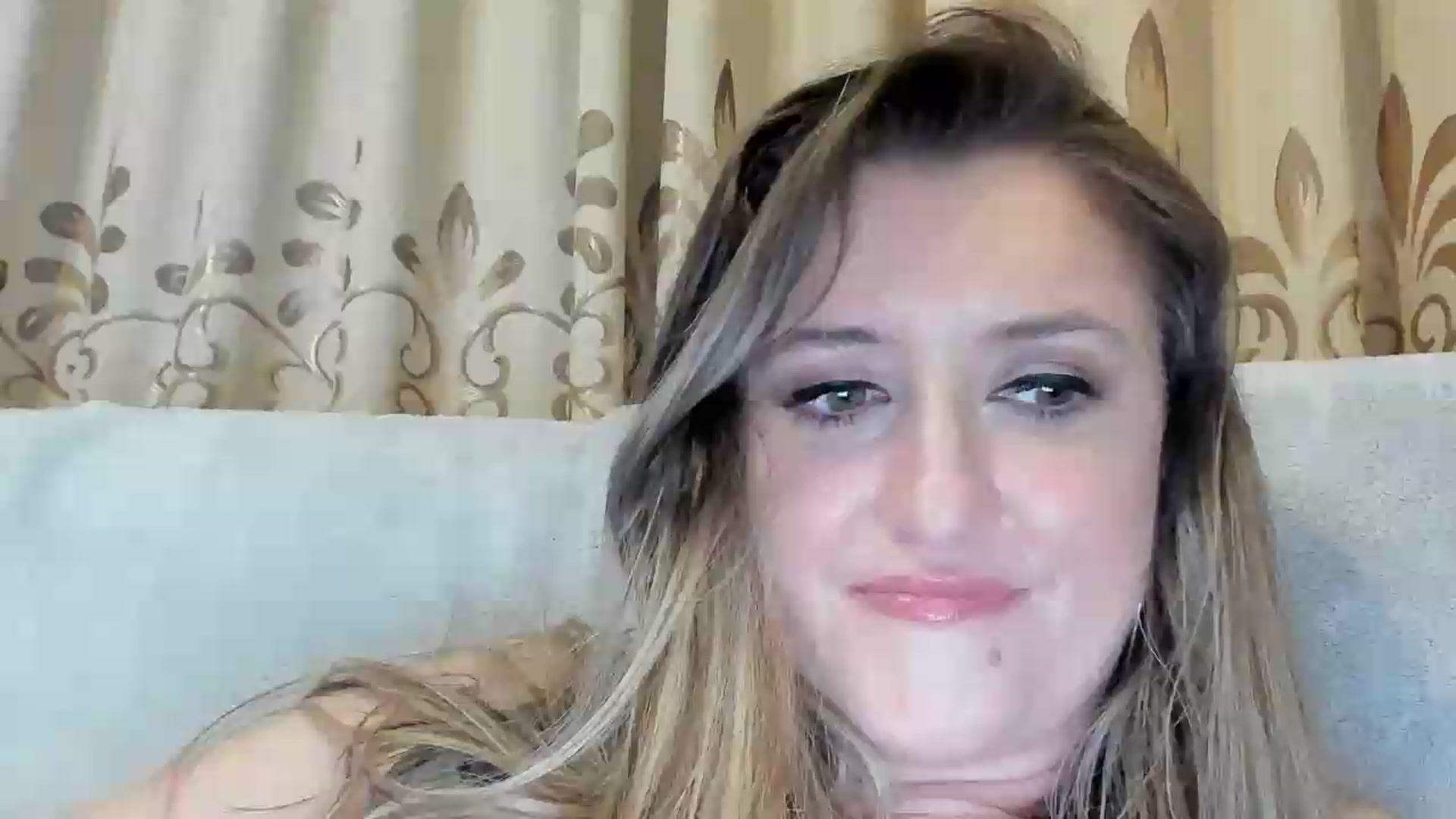 Gallery image thumbnail from BestDream's myfreecams stream on, 06/16/2026, 24:32 image 2 of 20