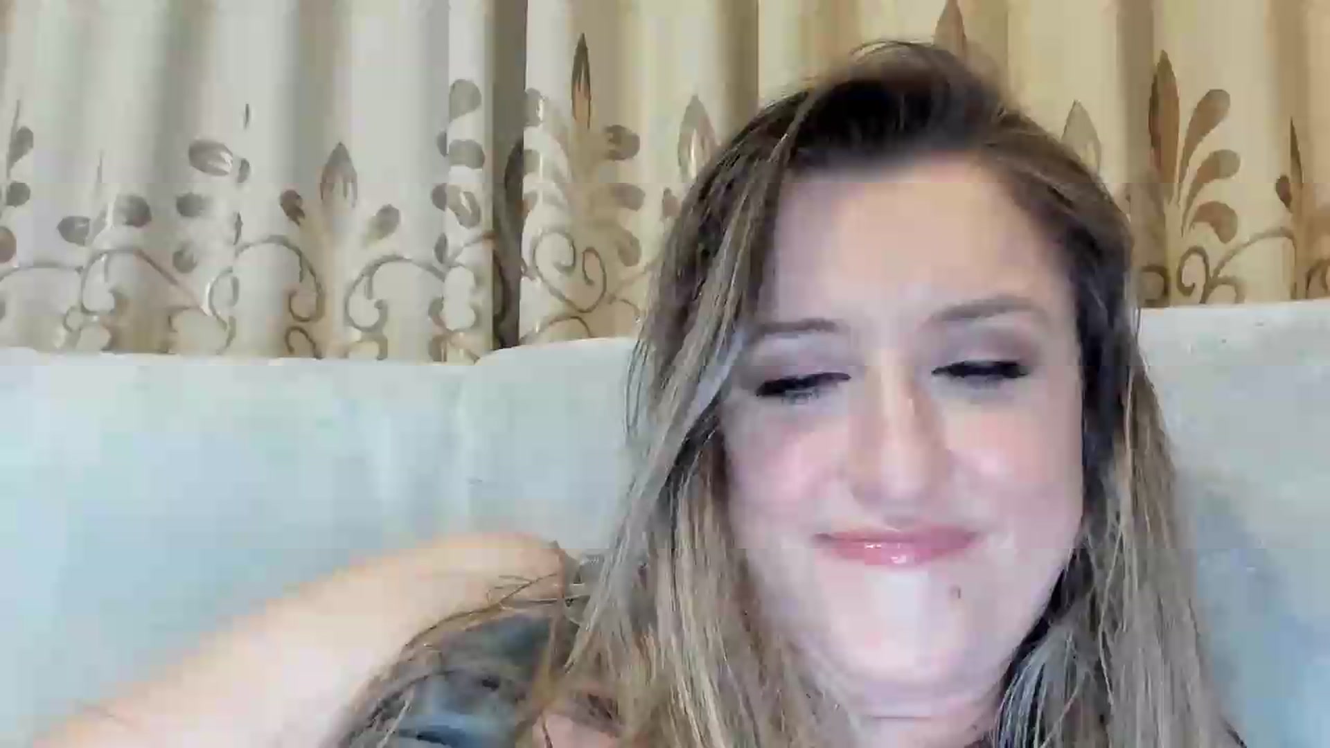 Gallery image thumbnail from BestDream's myfreecams stream on, 06/16/2026, 24:32 image 14 of 20