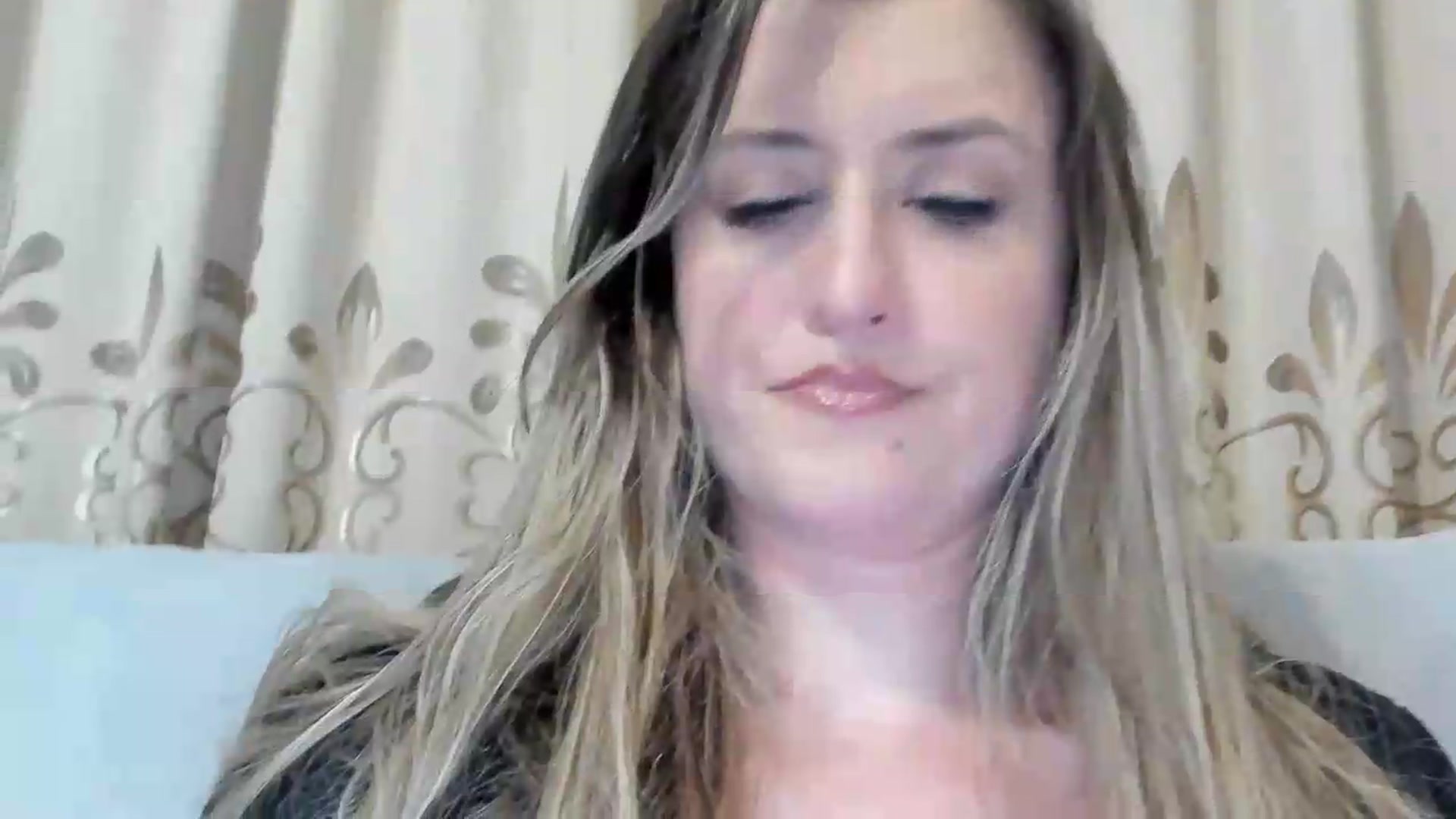 Gallery image thumbnail from BestDream's myfreecams stream on, 06/18/2026, 22:27 image 11 of 20