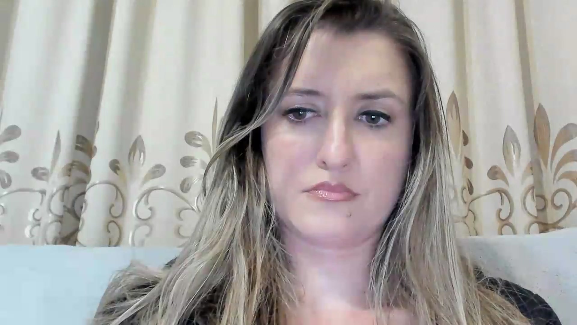 Gallery image thumbnail from BestDream's myfreecams stream on, 06/18/2026, 22:27 image 10 of 20