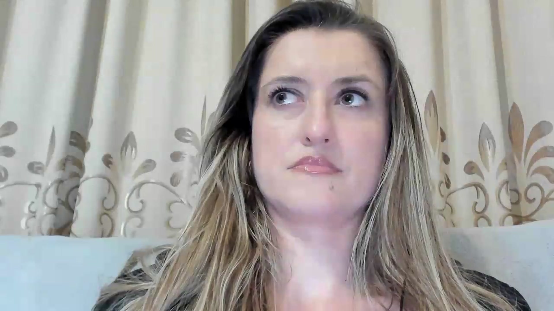 Gallery image thumbnail from BestDream's myfreecams stream on, 06/18/2026, 22:27 image 15 of 20
