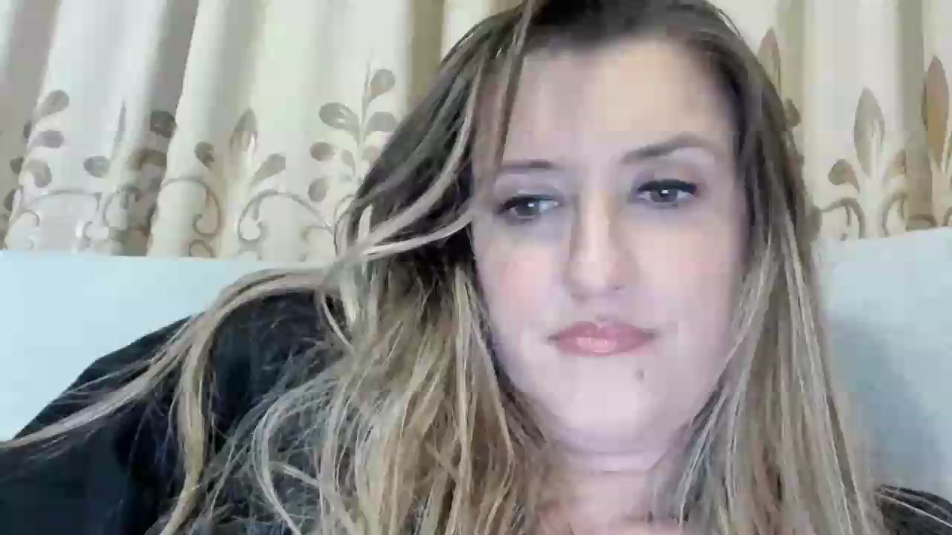 Gallery image thumbnail from BestDream's myfreecams stream on, 06/18/2026, 22:52 image 13 of 20