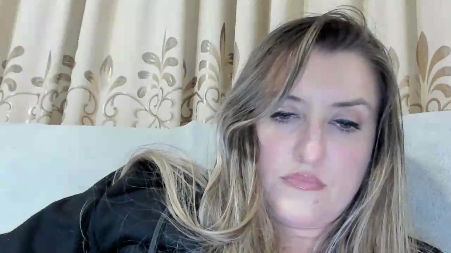 Gallery image thumbnail from BestDream's myfreecams stream on, 06/18/2026, 22:52 image 18 of 20