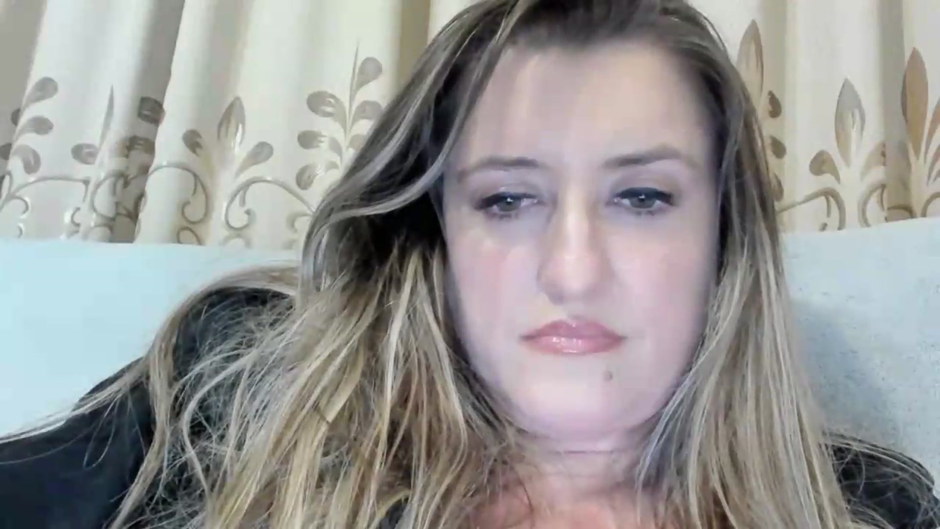 Gallery image thumbnail from BestDream's myfreecams stream on, 06/18/2026, 22:52 image 11 of 20