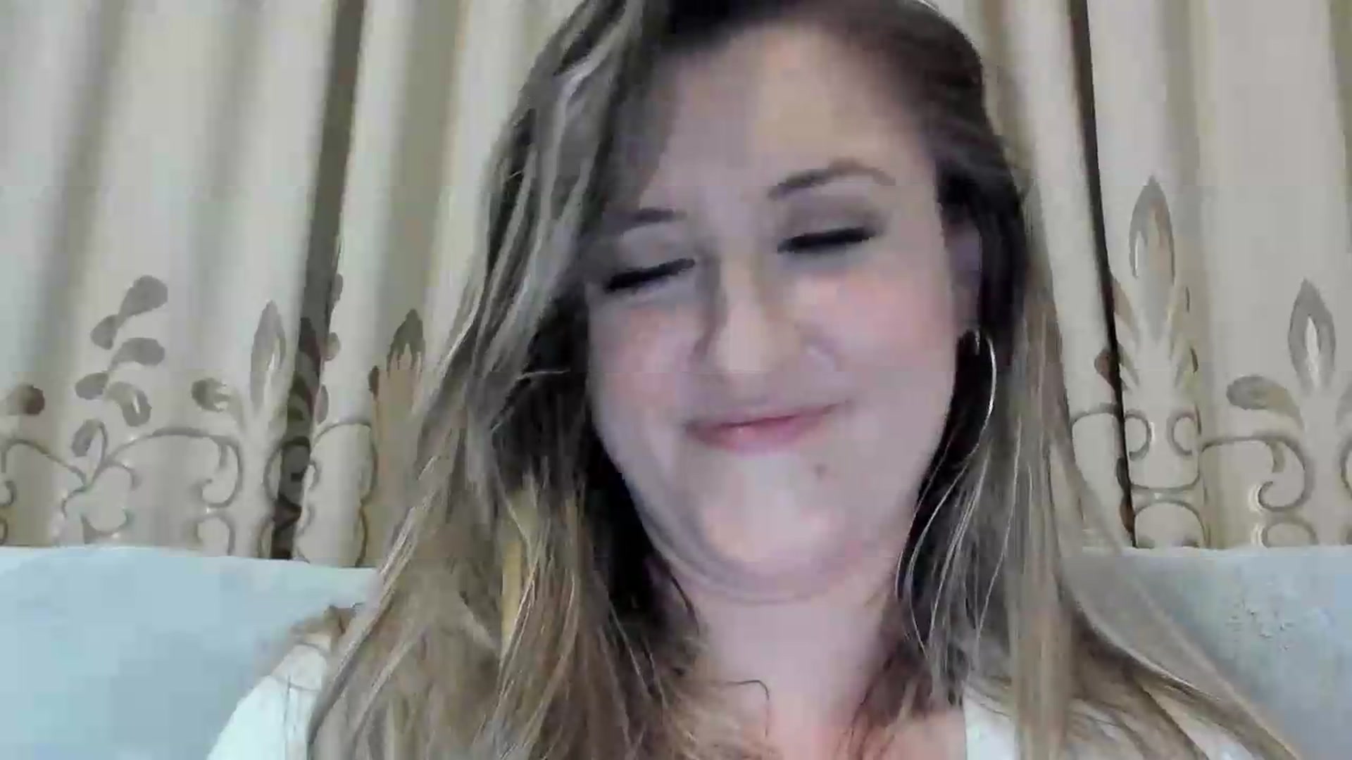Gallery image thumbnail from BestDream's myfreecams stream on, 06/20/2026, 24:25 image 11 of 20