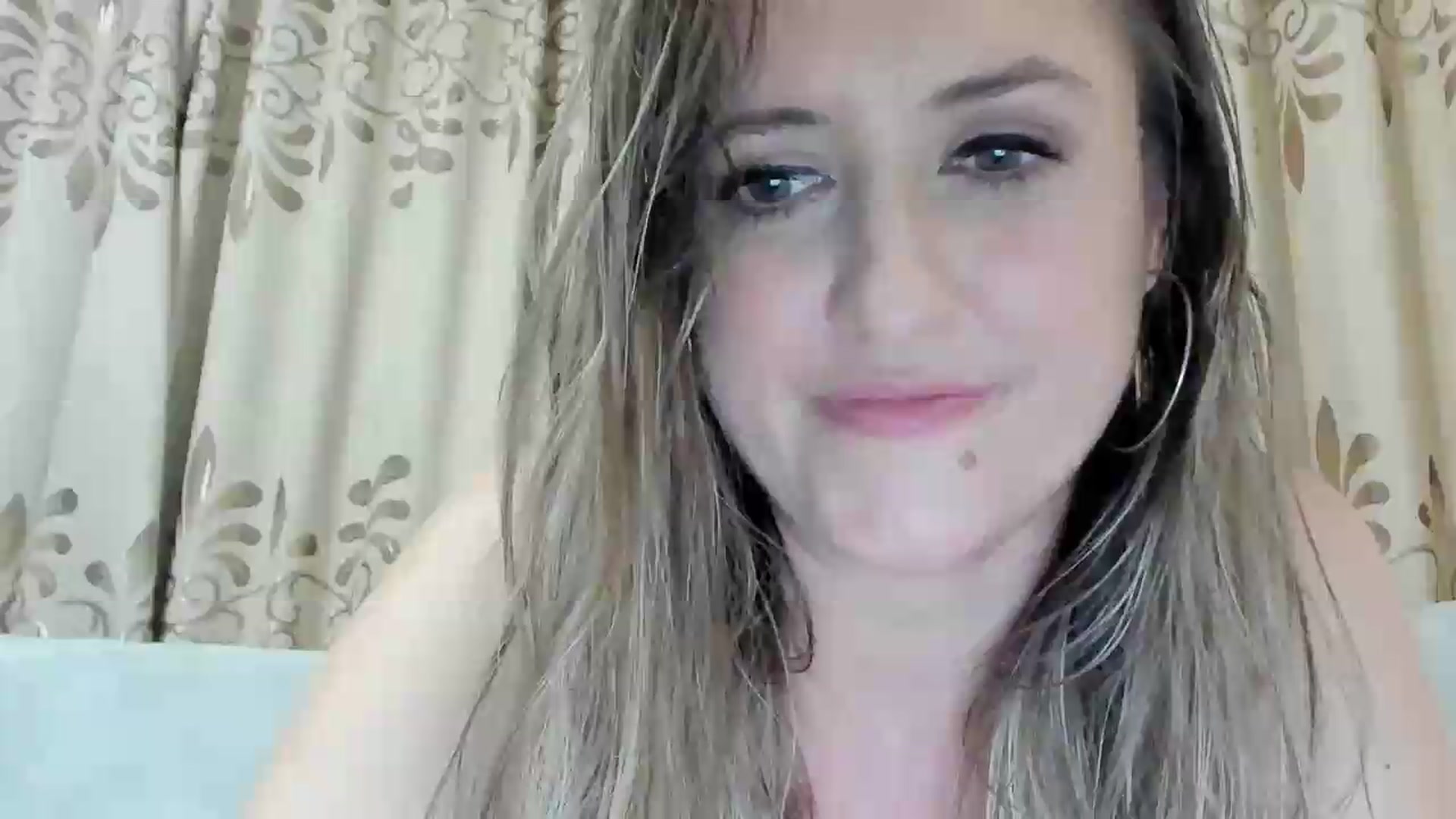 Gallery image thumbnail from BestDream's myfreecams stream on, 06/20/2026, 24:25 image 1 of 20