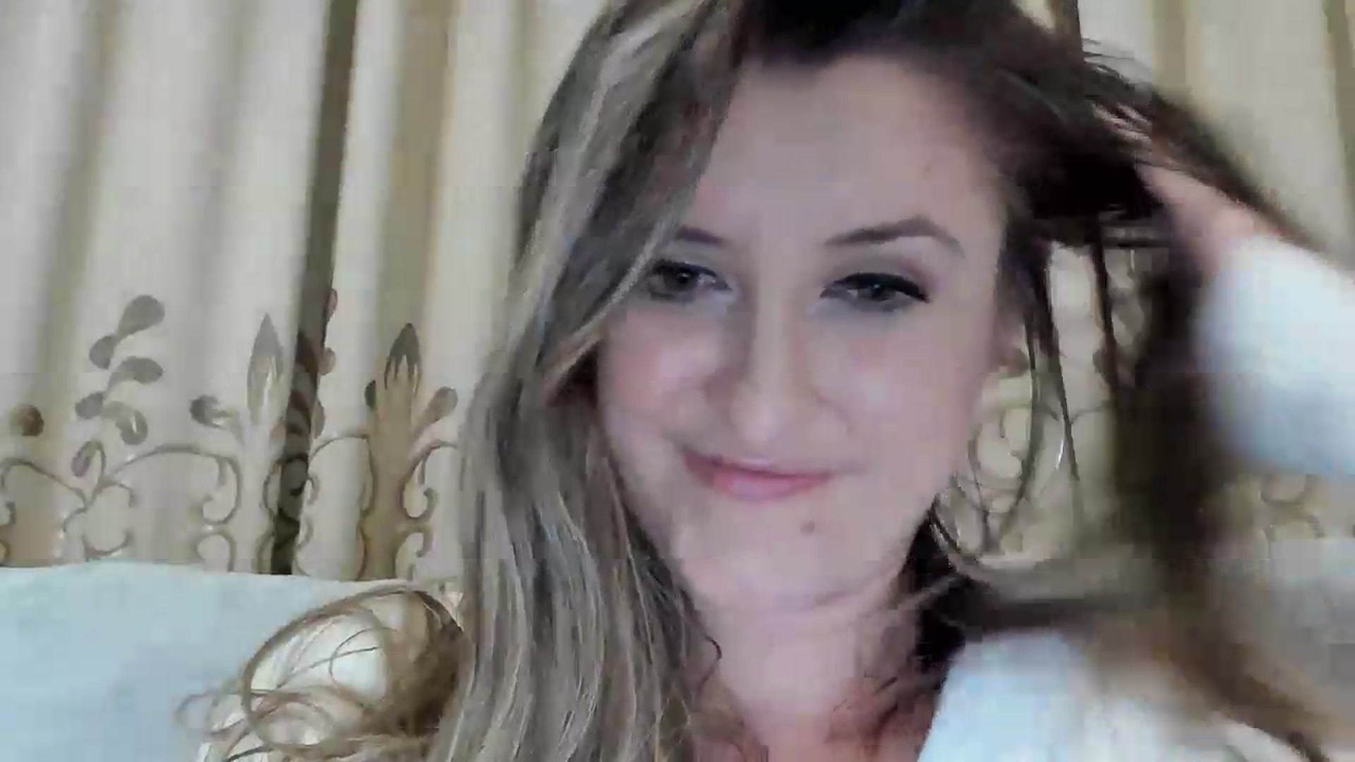 Gallery image thumbnail from BestDream's myfreecams stream on, 06/20/2026, 24:25 image 9 of 20