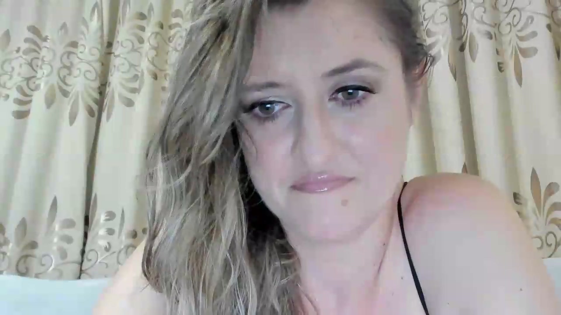 Gallery image thumbnail from BestDream's myfreecams stream on, 06/20/2026, 21:46 image 4 of 20