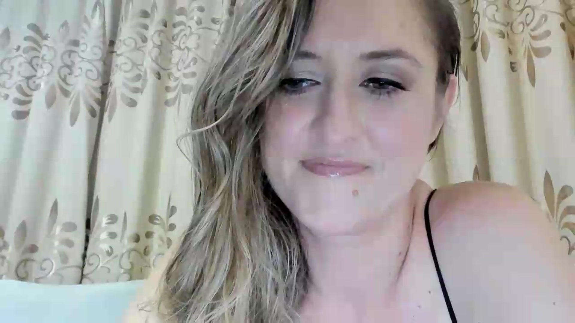 Gallery image thumbnail from BestDream's myfreecams stream on, 06/20/2026, 21:46 image 18 of 20