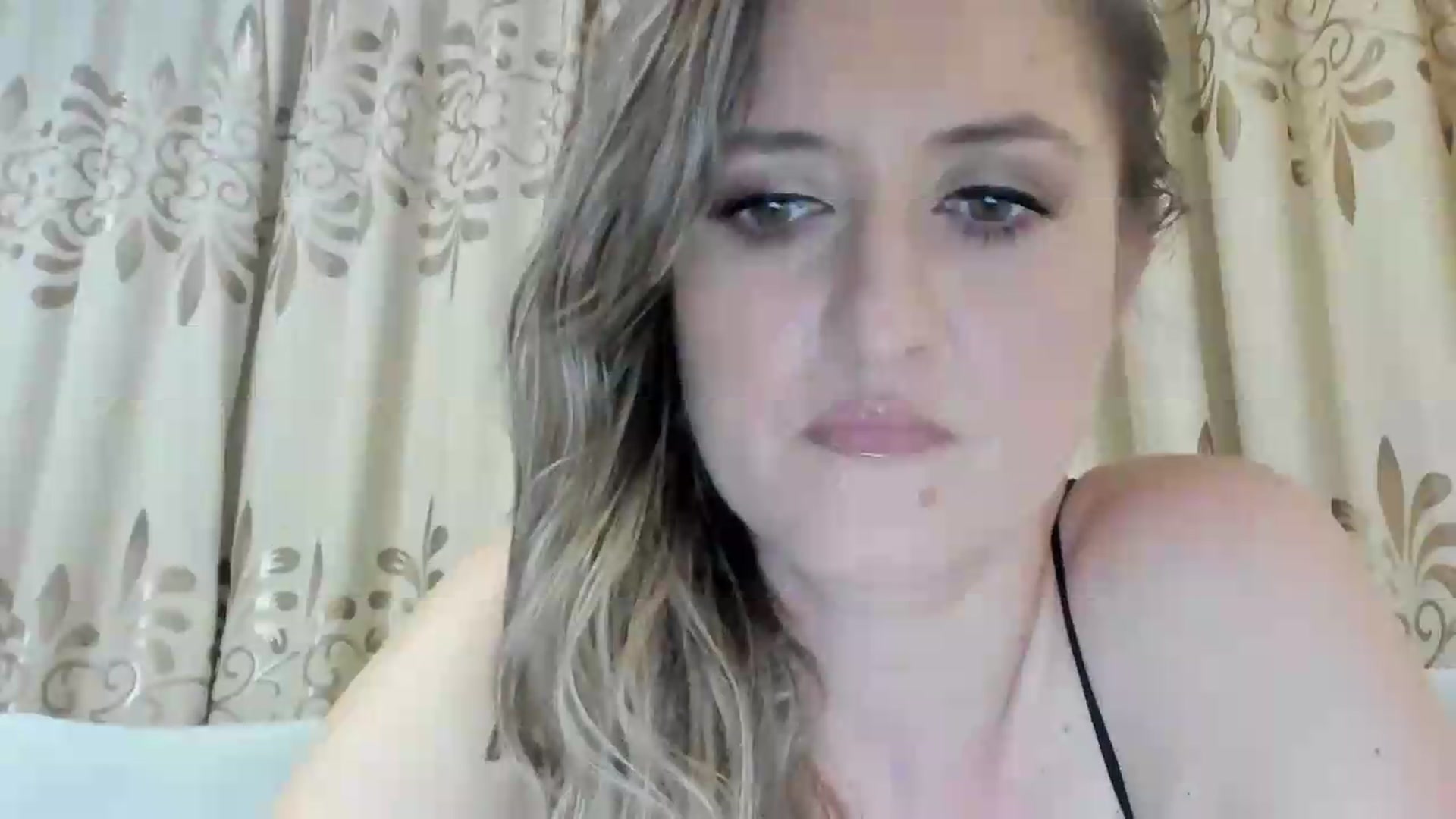 Gallery image thumbnail from BestDream's myfreecams stream on, 06/20/2026, 21:46 image 9 of 20